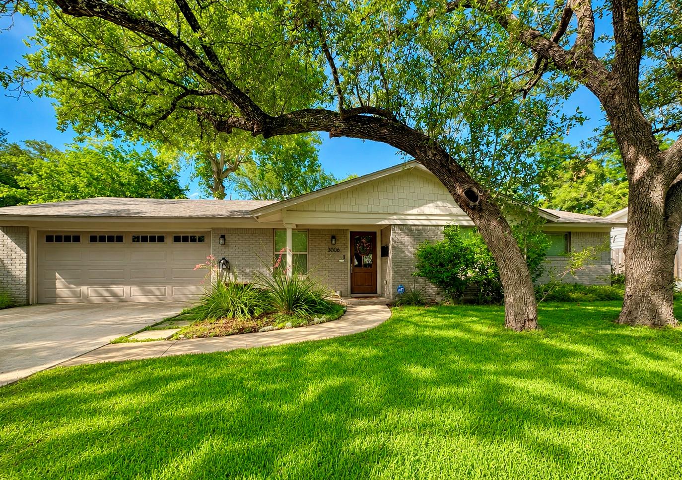 3006 Stardust DR