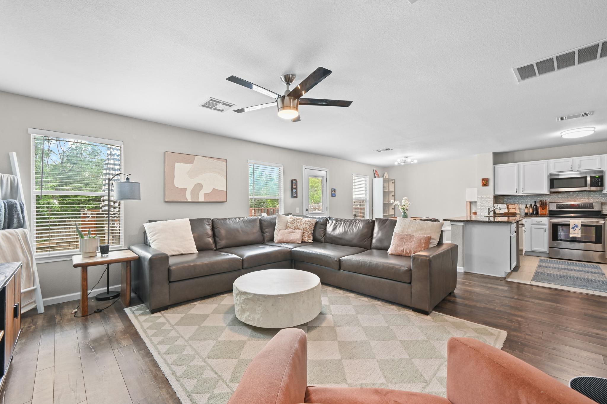 1414 Strickland DR
