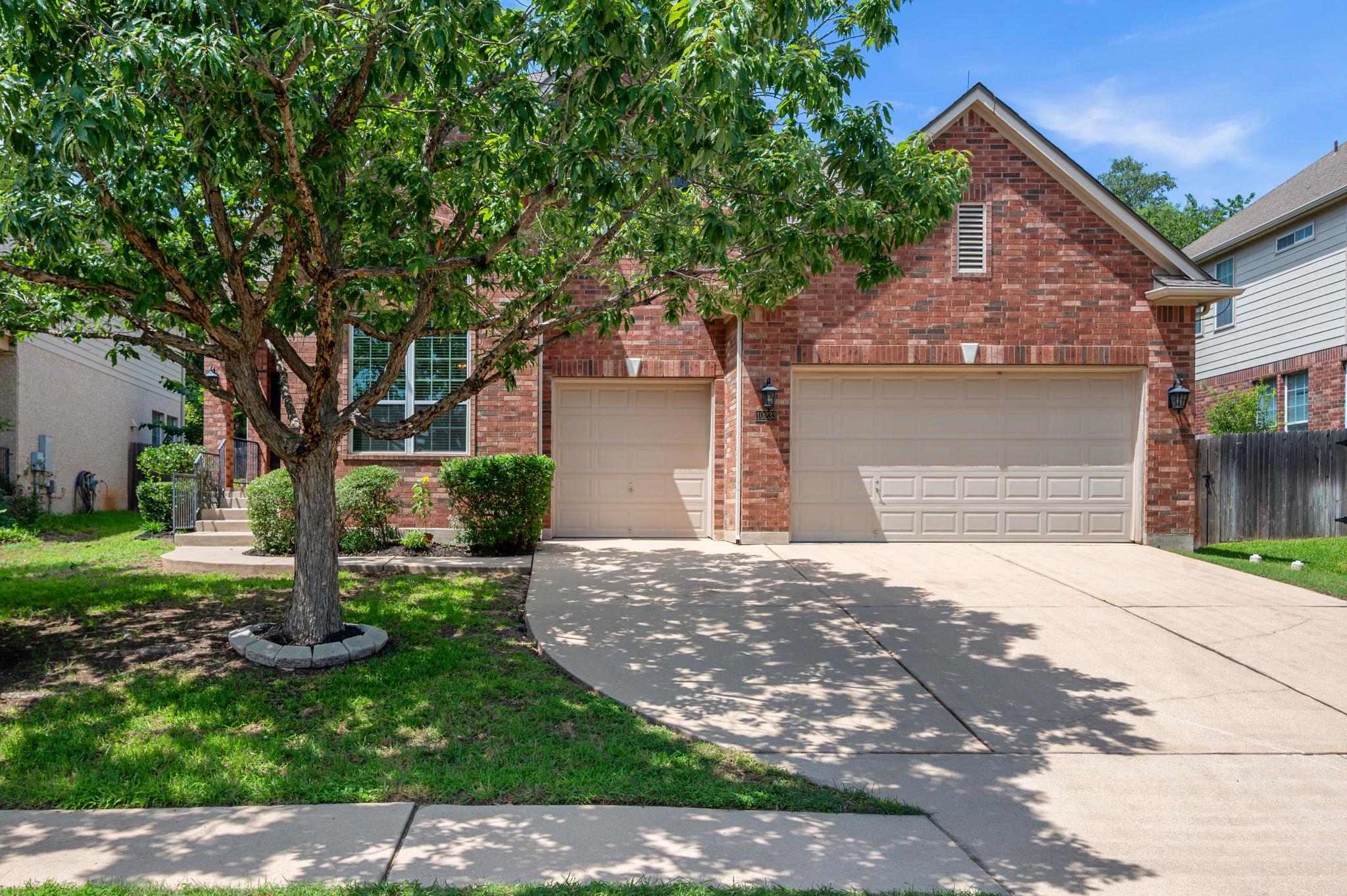 10233 Chestnut Ridge RD