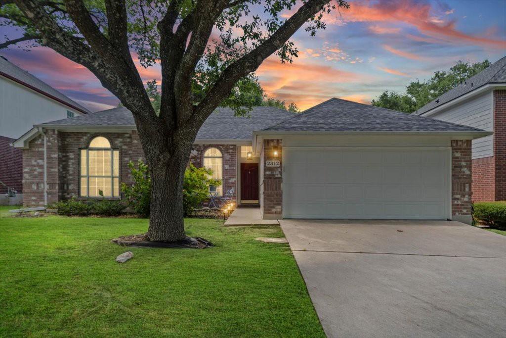 2312 Mockingbird DR