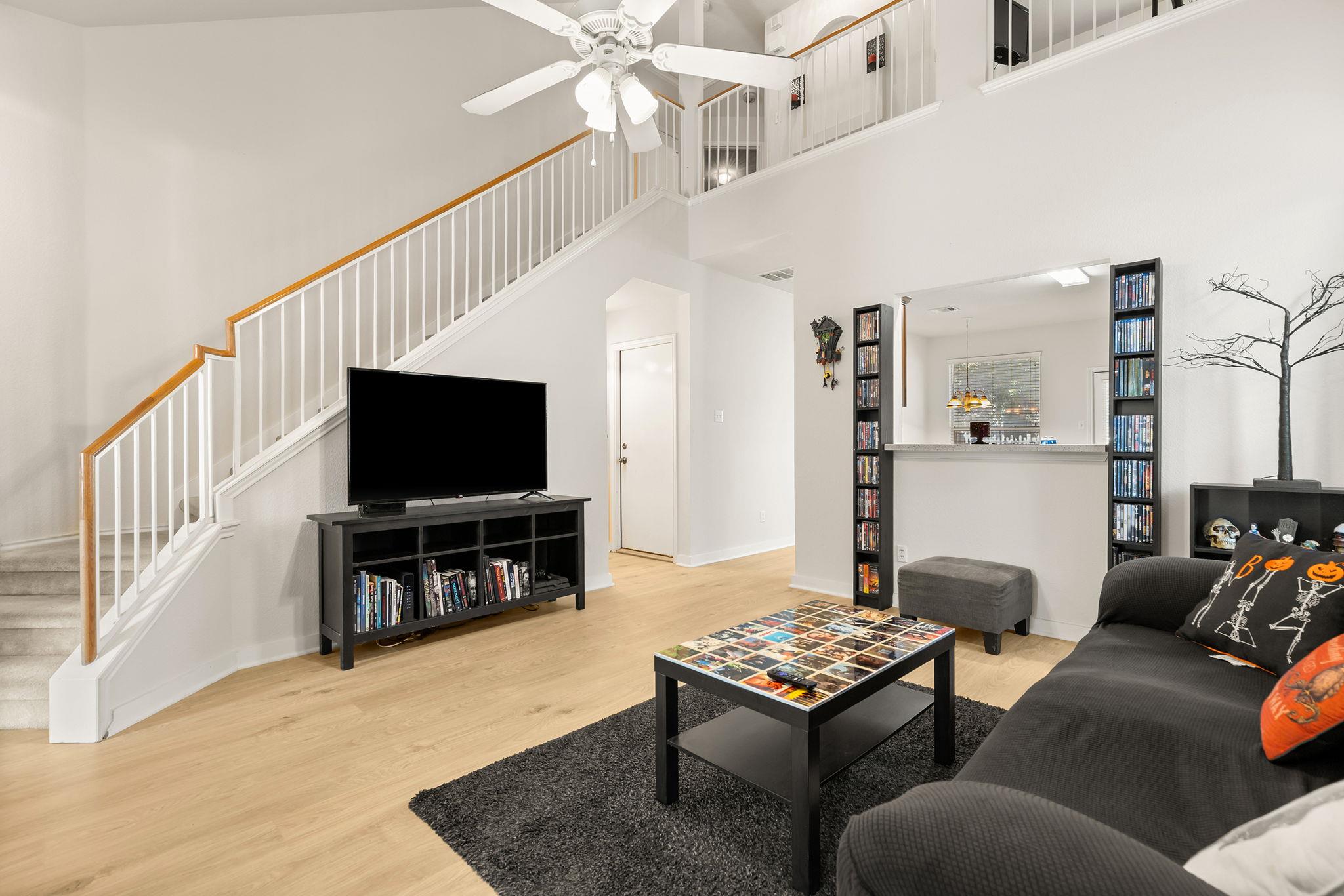 1012 Monadale TRL