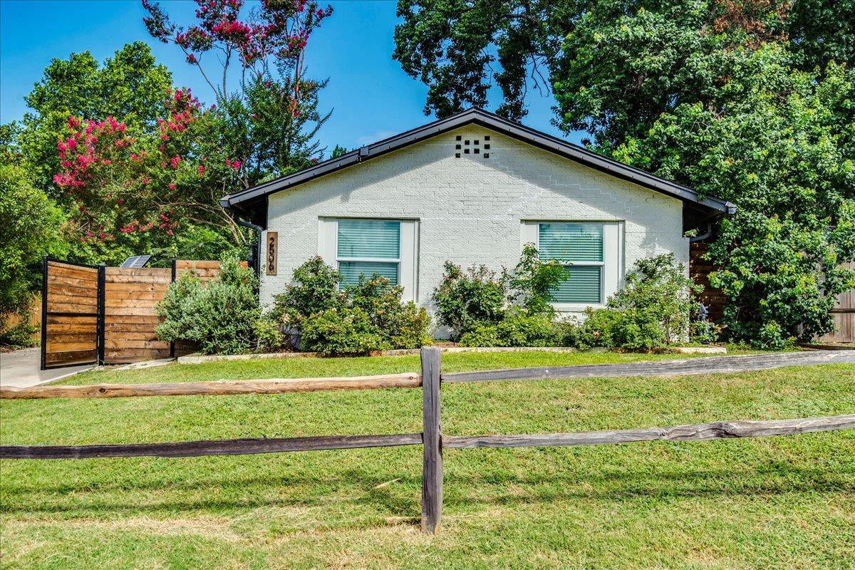 2506 Audubon PL