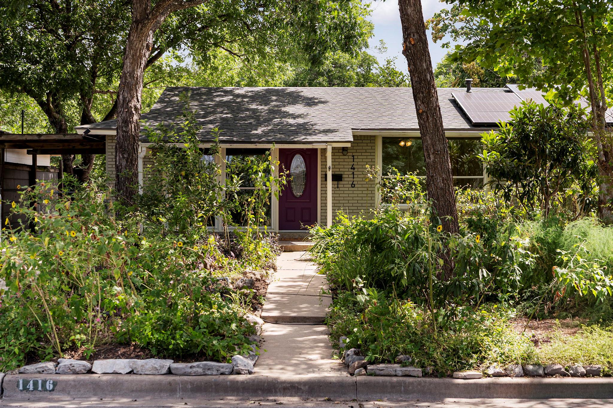 1416 Corona DR