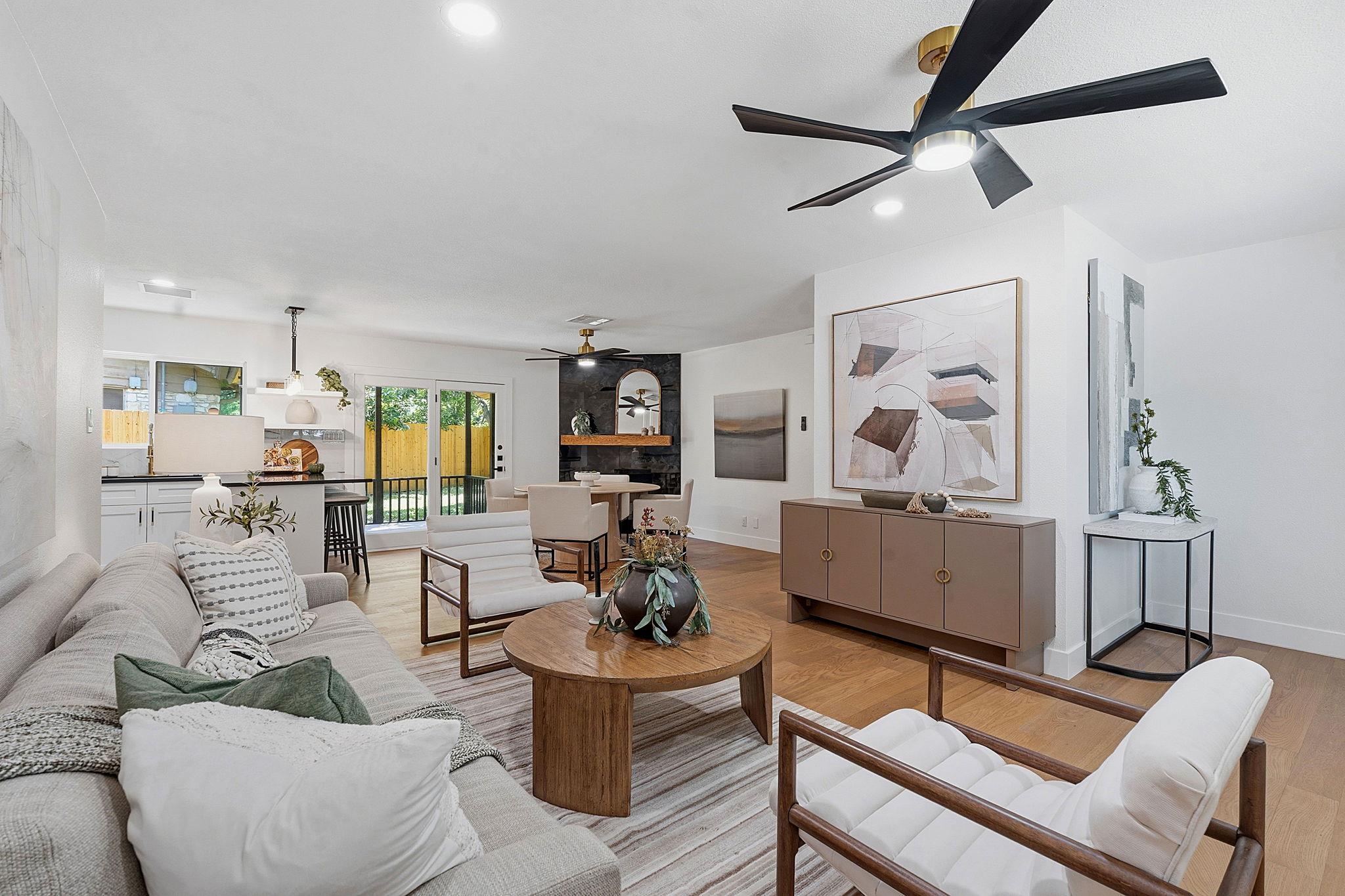 2004 Teakwood Dr