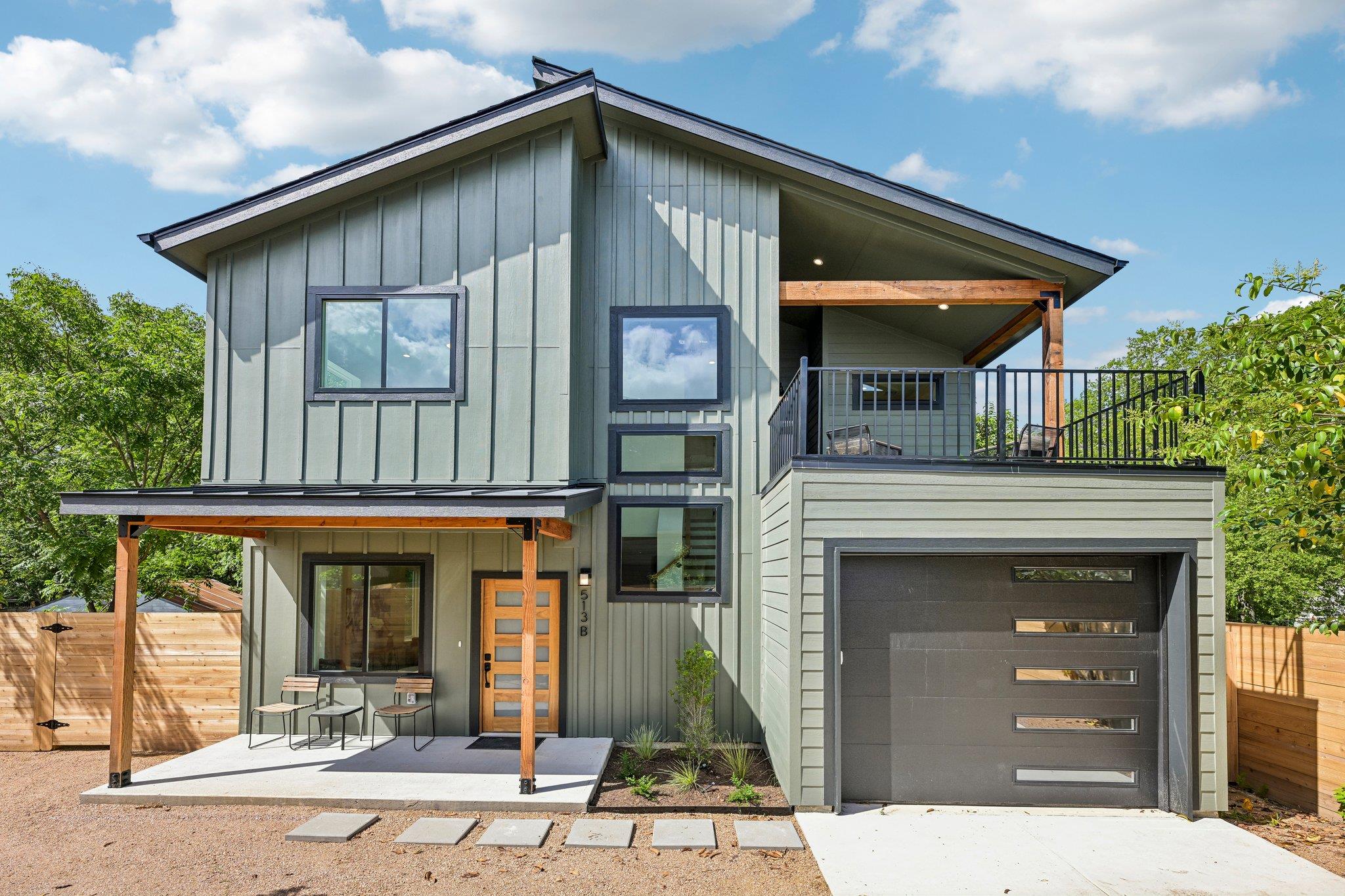 513 Odell ST