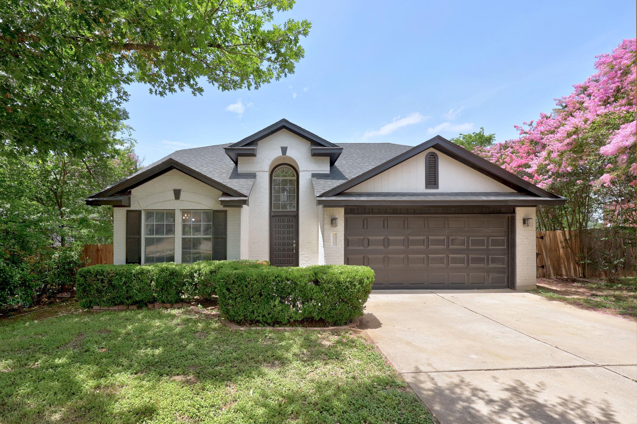 2327 Wright CIR