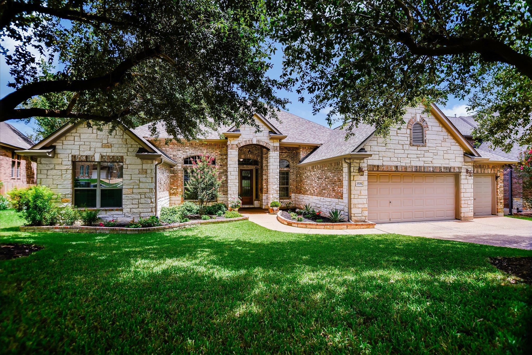 3526 Aquamarine DR