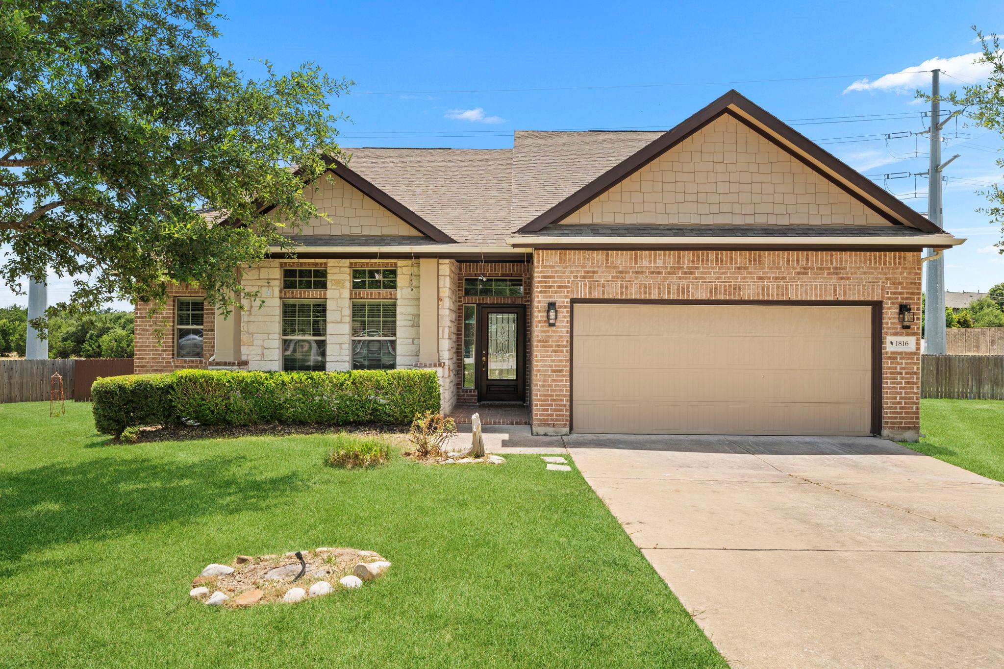 1816 Harvest Bend LN