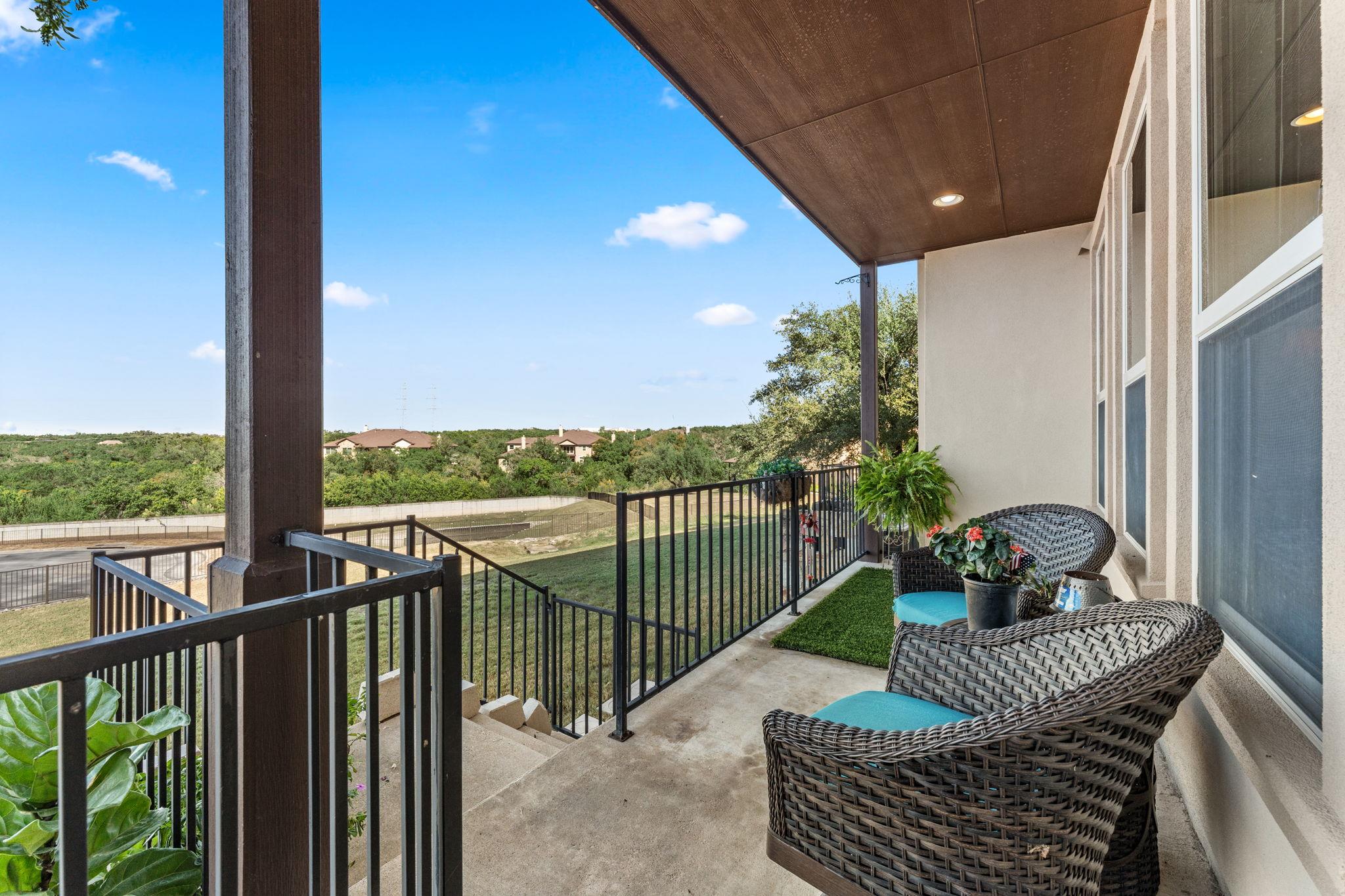 319 Lombardia DR