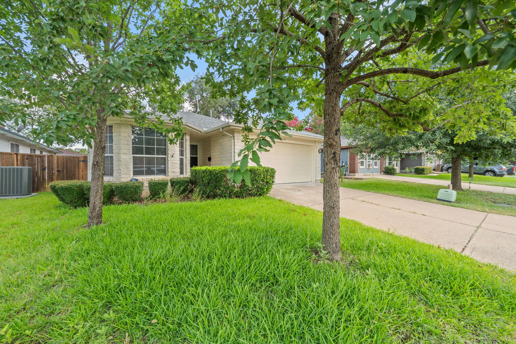 8128 Huddleston LN