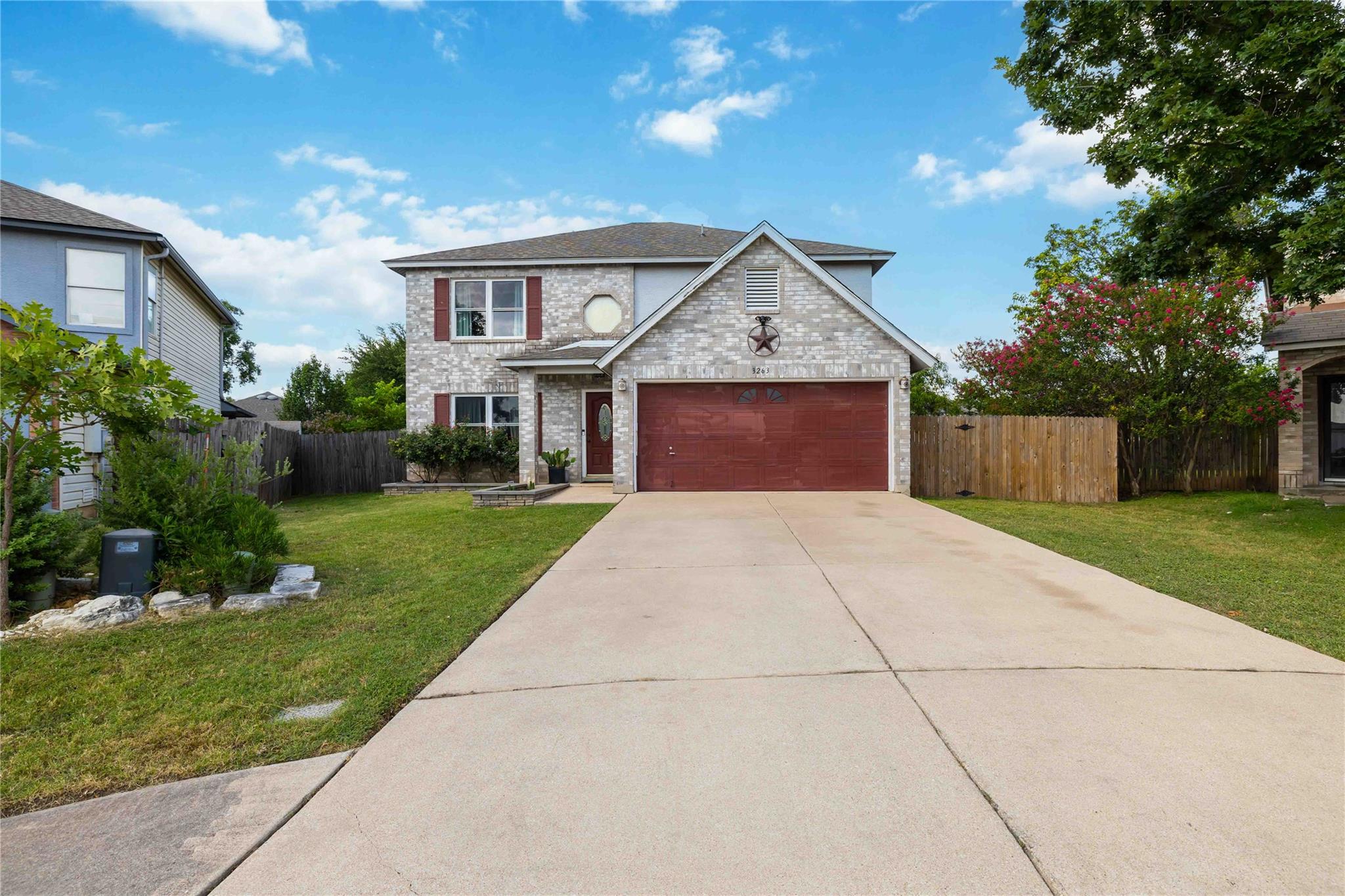 3263 Elizabeth Anne LN