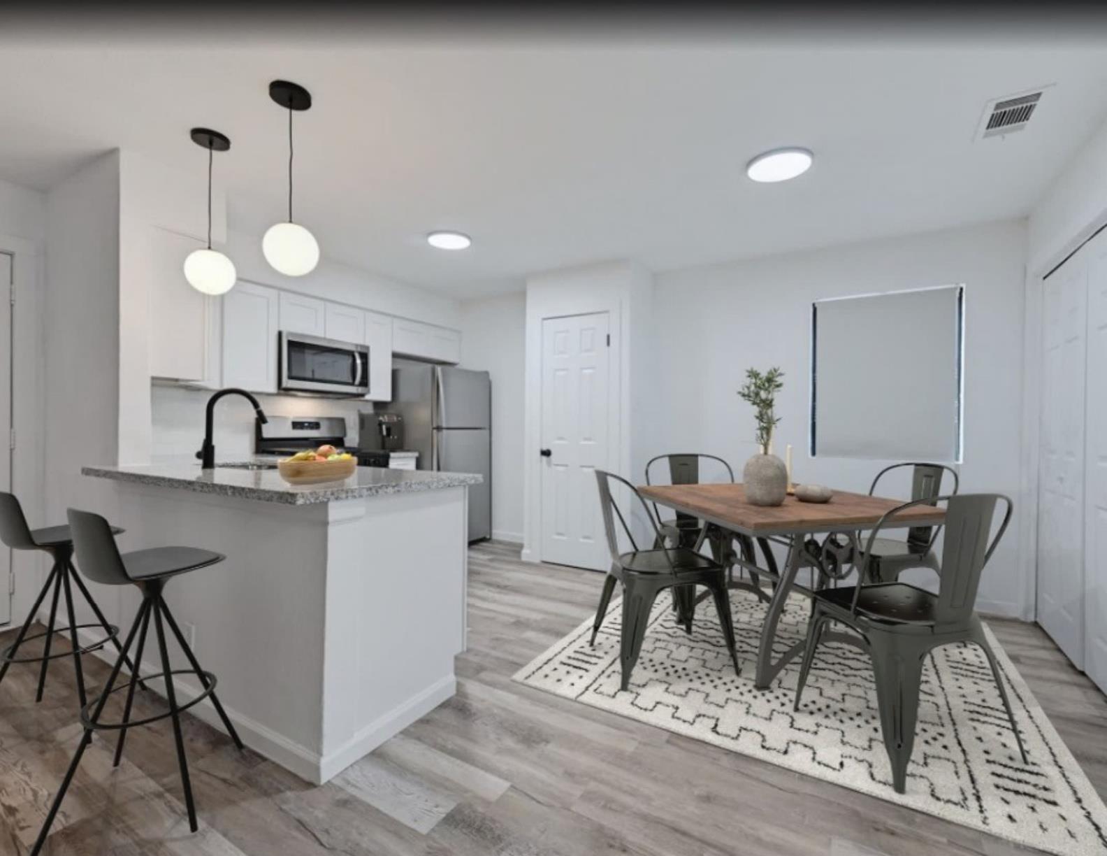 2303 Cedrick CV