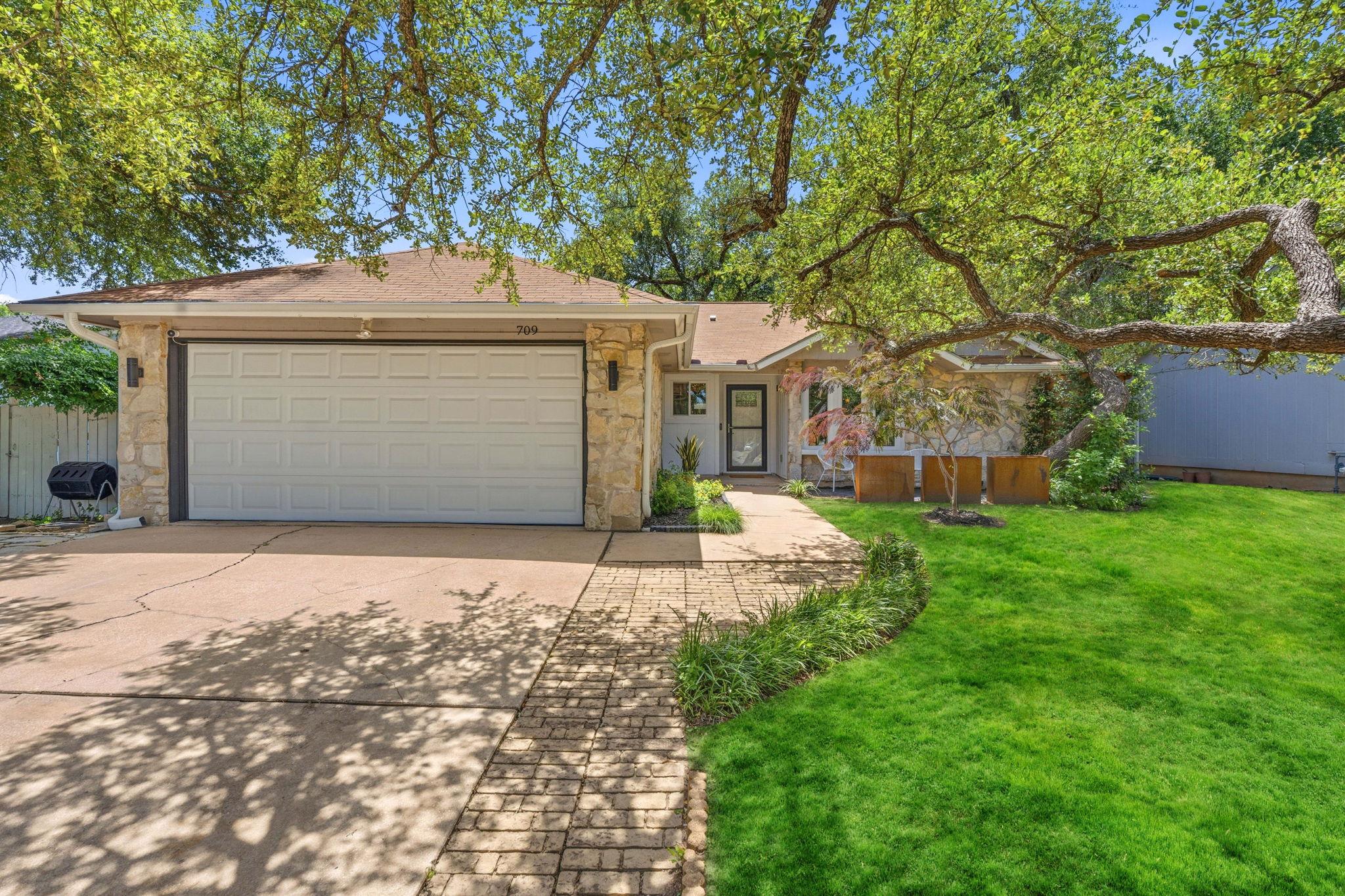 709 Russet Valley DR