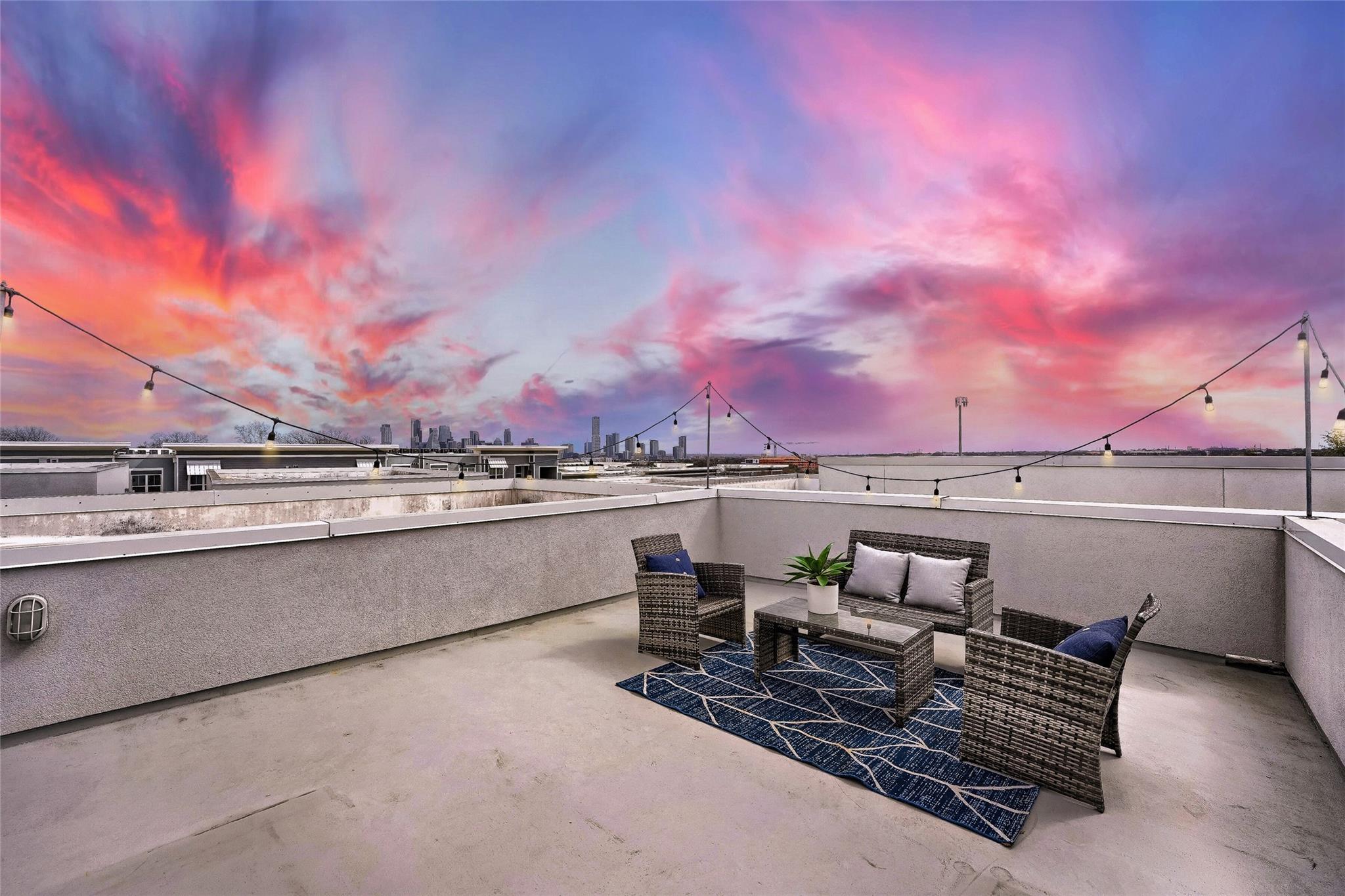 2301 Bluebonnet LN