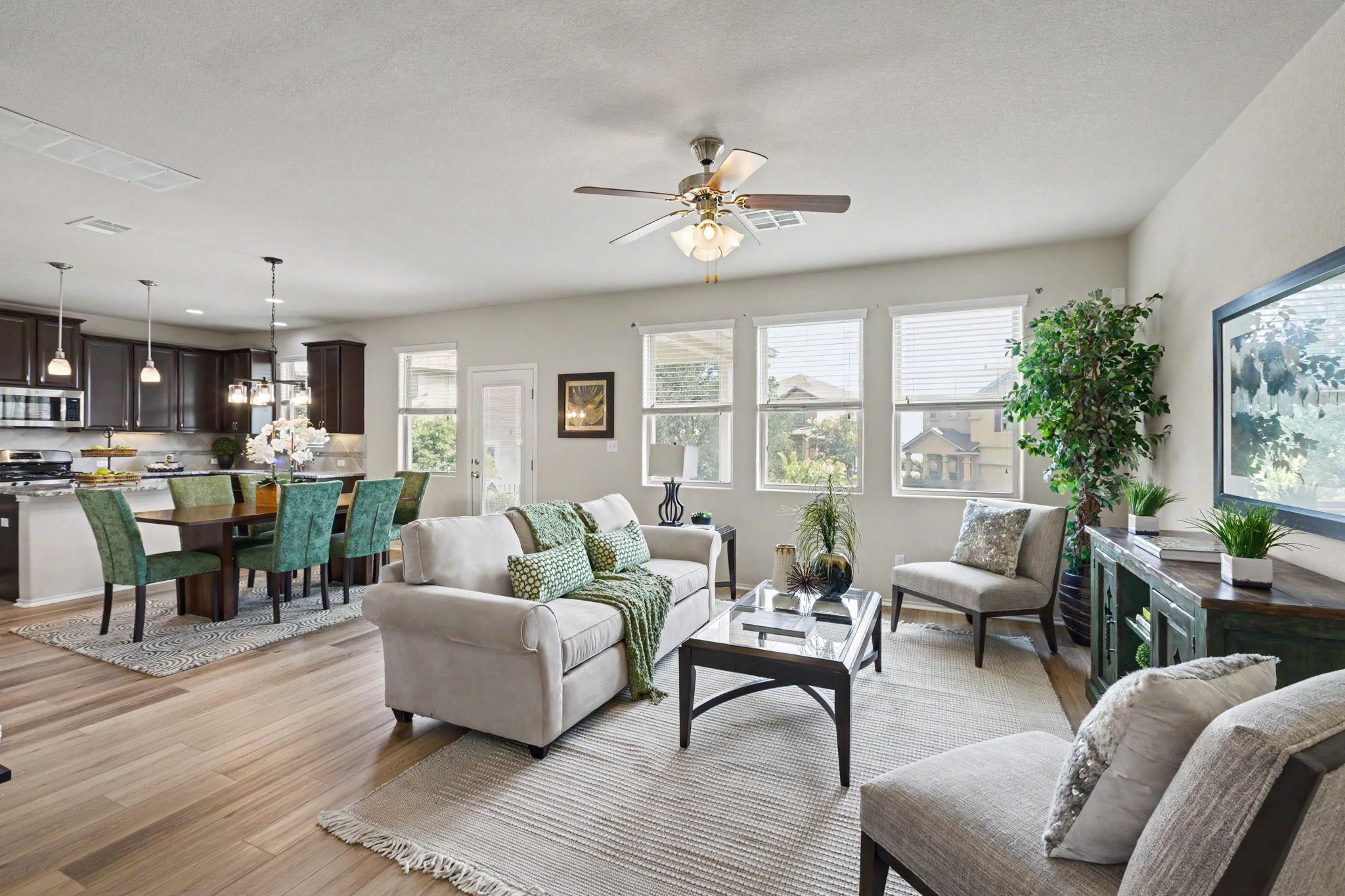 7424 Sunset Heights CIR