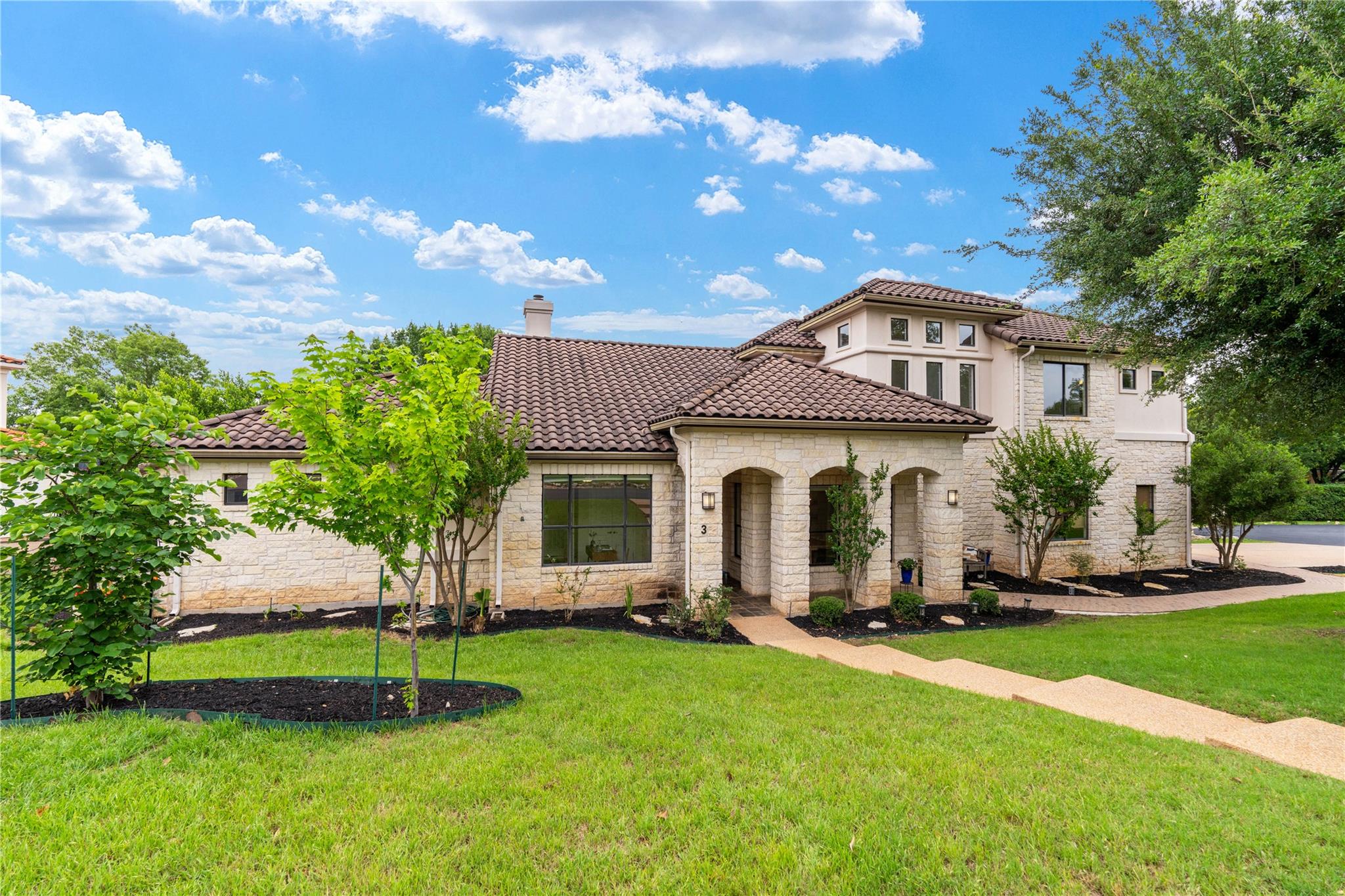 37 Autumn Oaks DR
