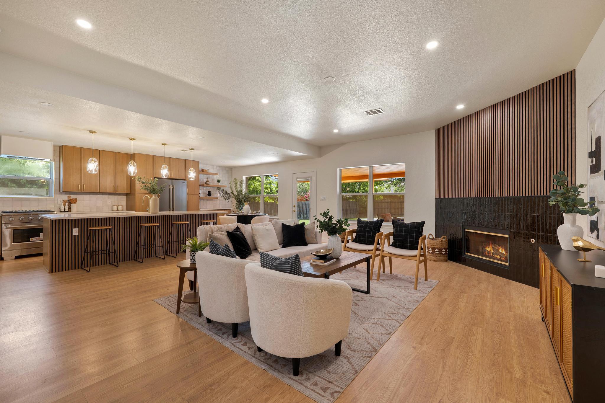 613 Sweetgum LN