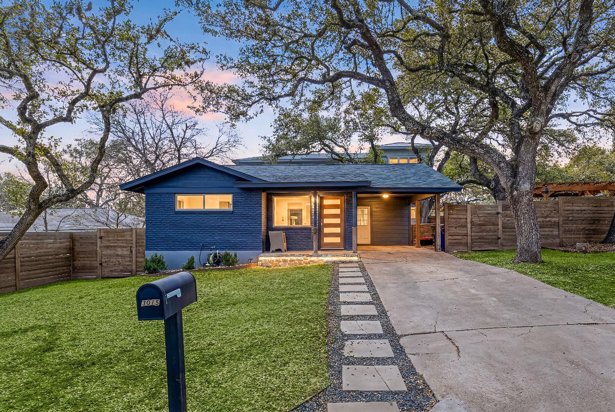 3015 Burning Oak DR