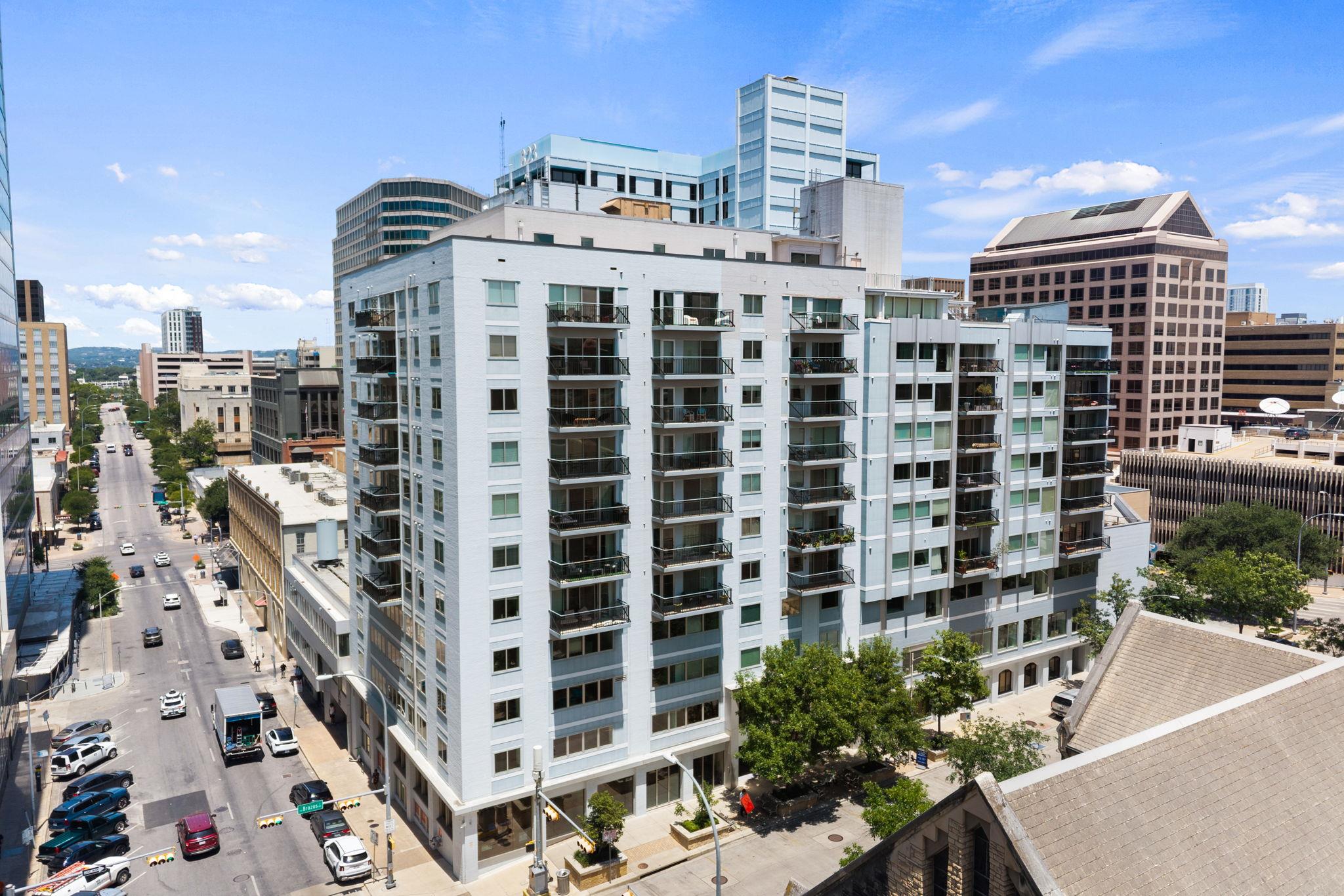 800 Brazos ST