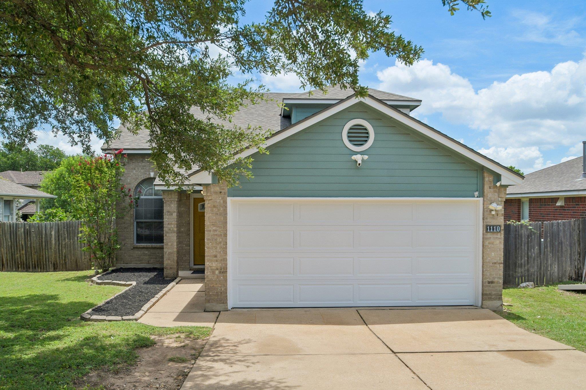 1110 Brashear LN