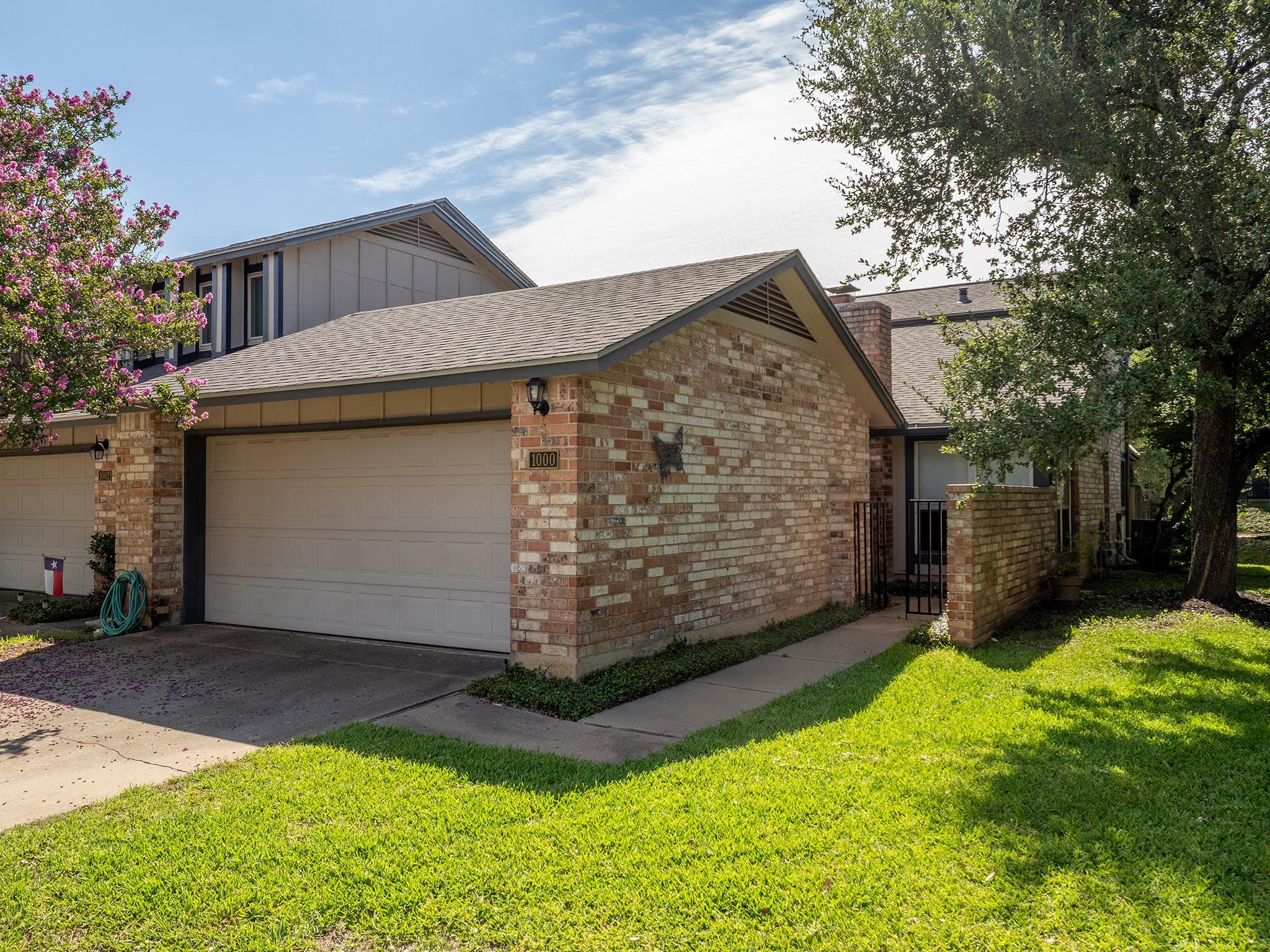 1000 Verbena DR