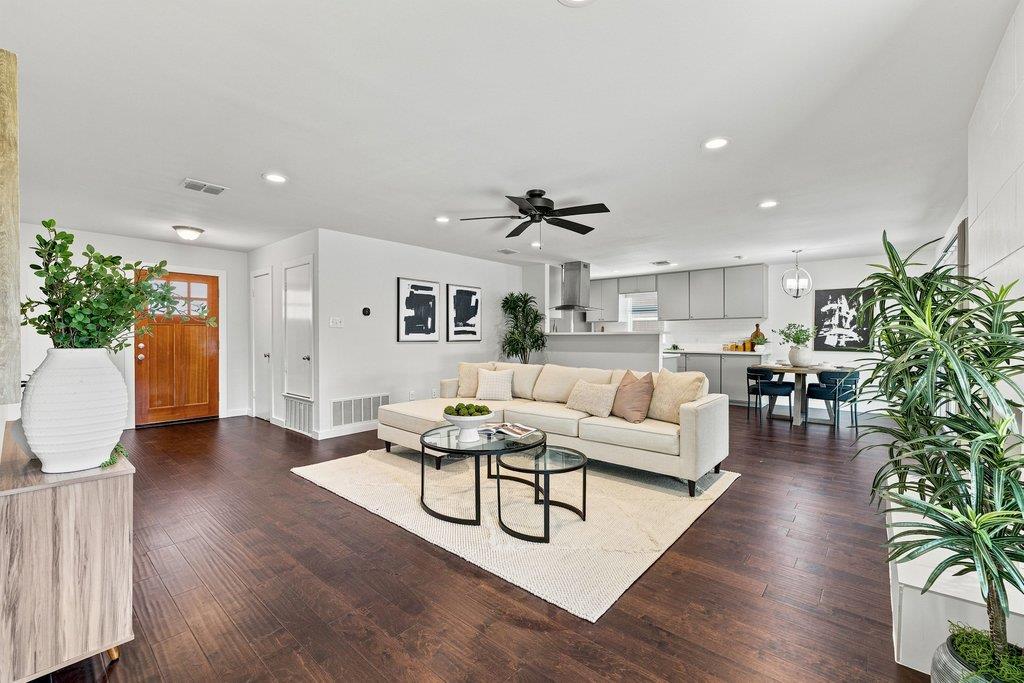 5611 Porsche LN