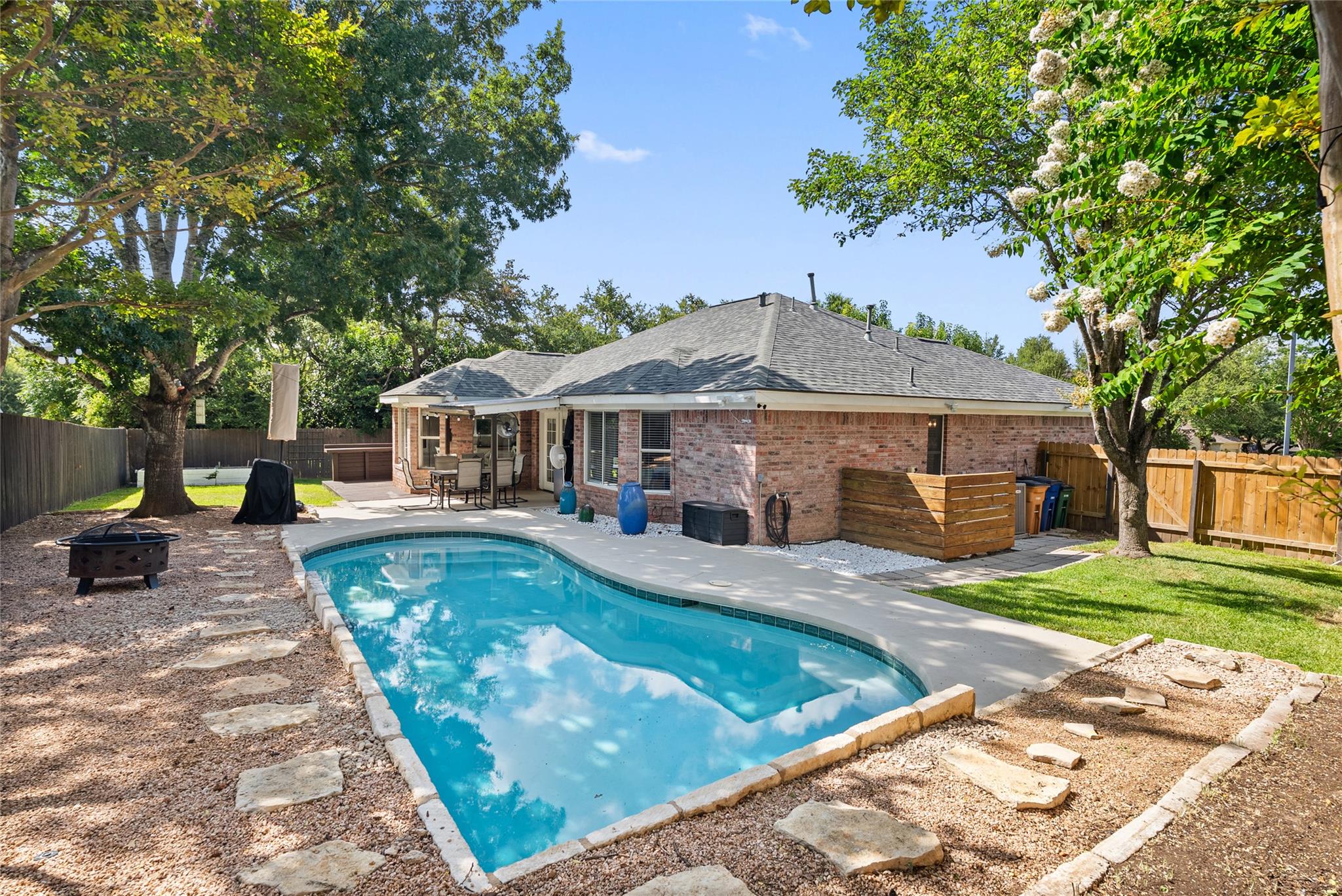9024 Heiden LN