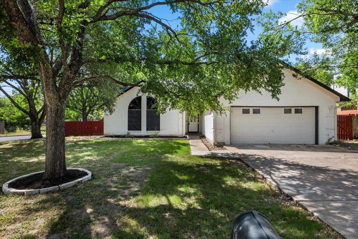201 Susana LN