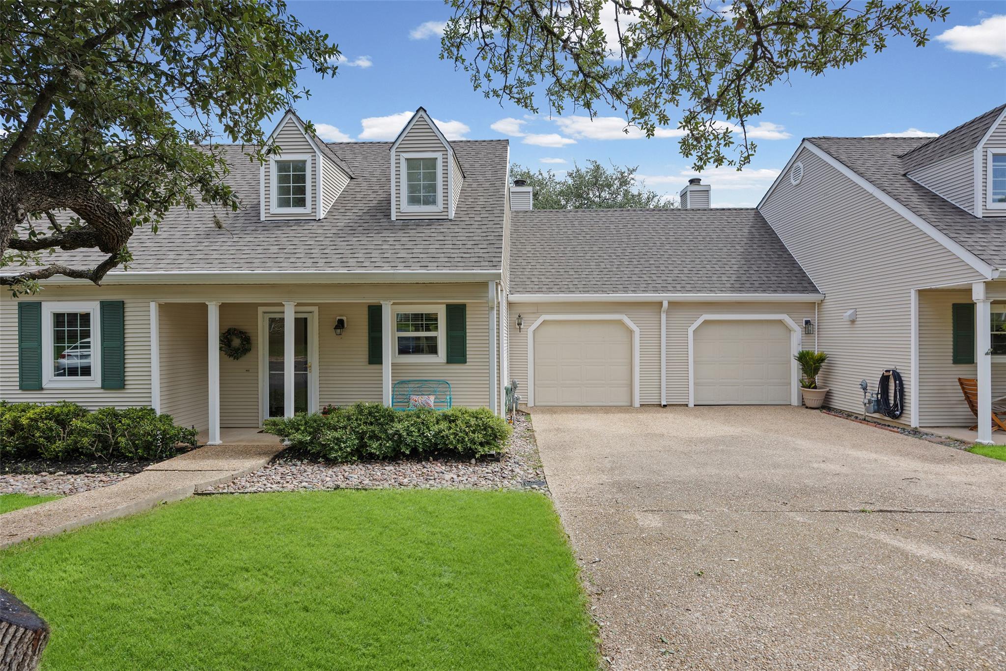 3870 Williamsburg CIR
