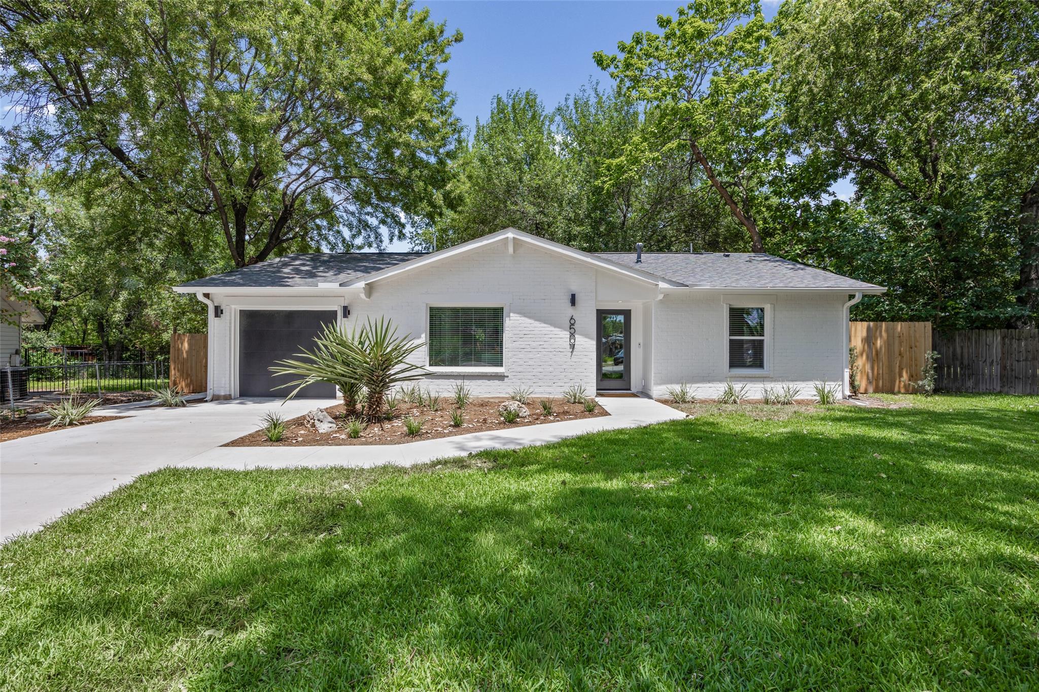 6507 Pevensey Dr