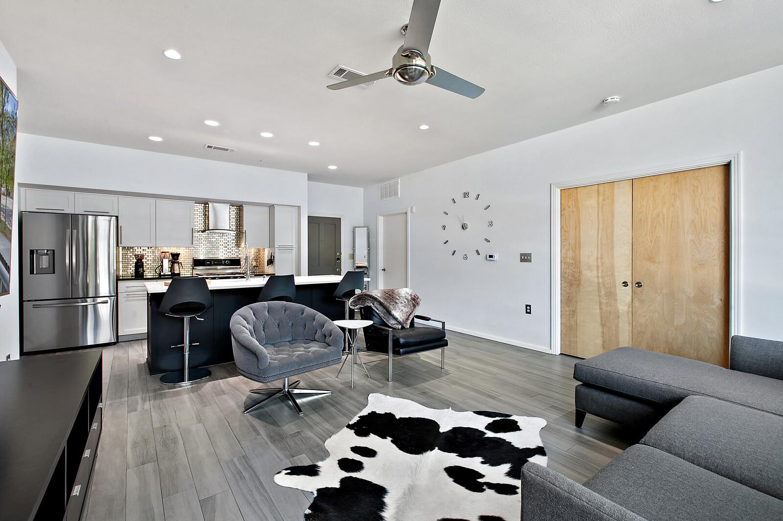 1600 Barton Springs Rd