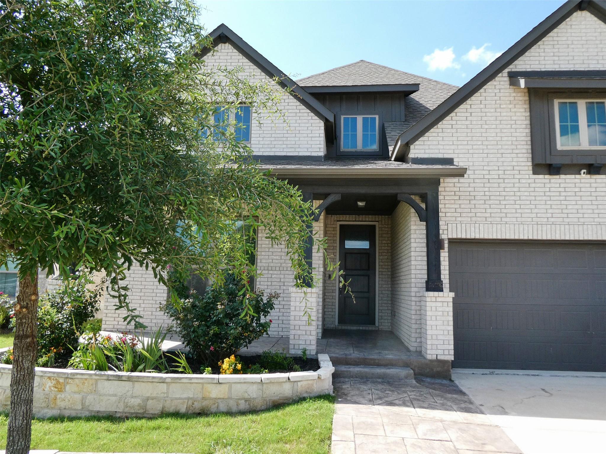 1017 HIGHCREST