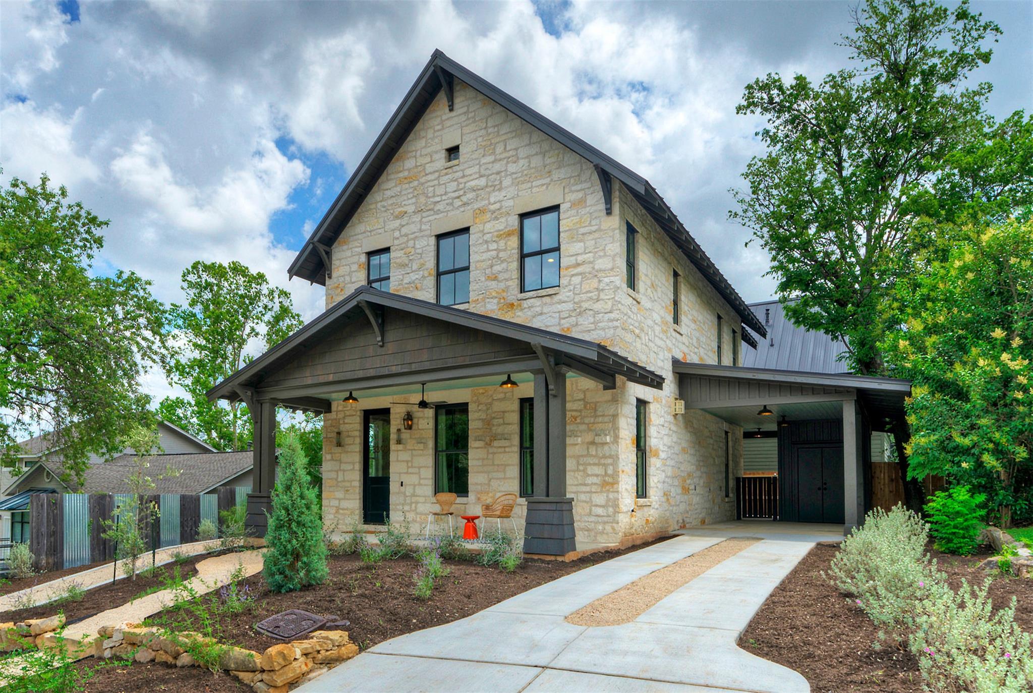 3309 Larry Ln