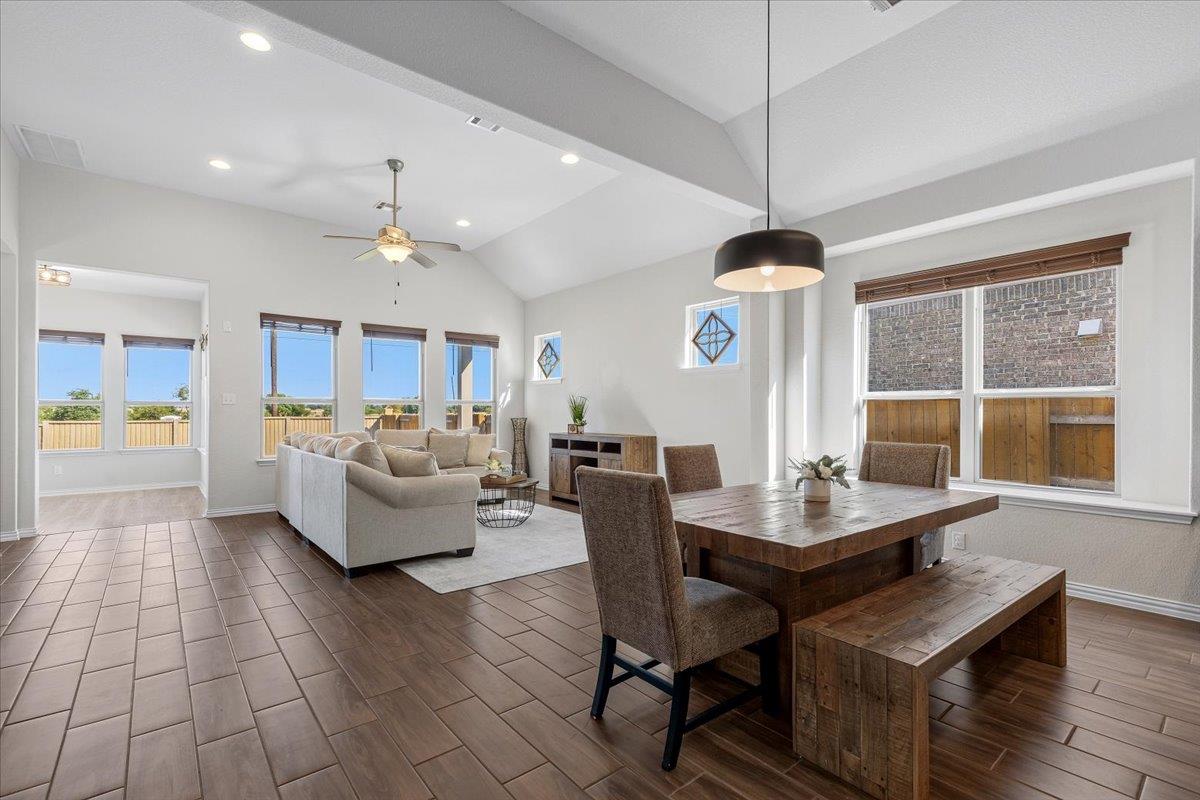 3164 Hidalgo Loop