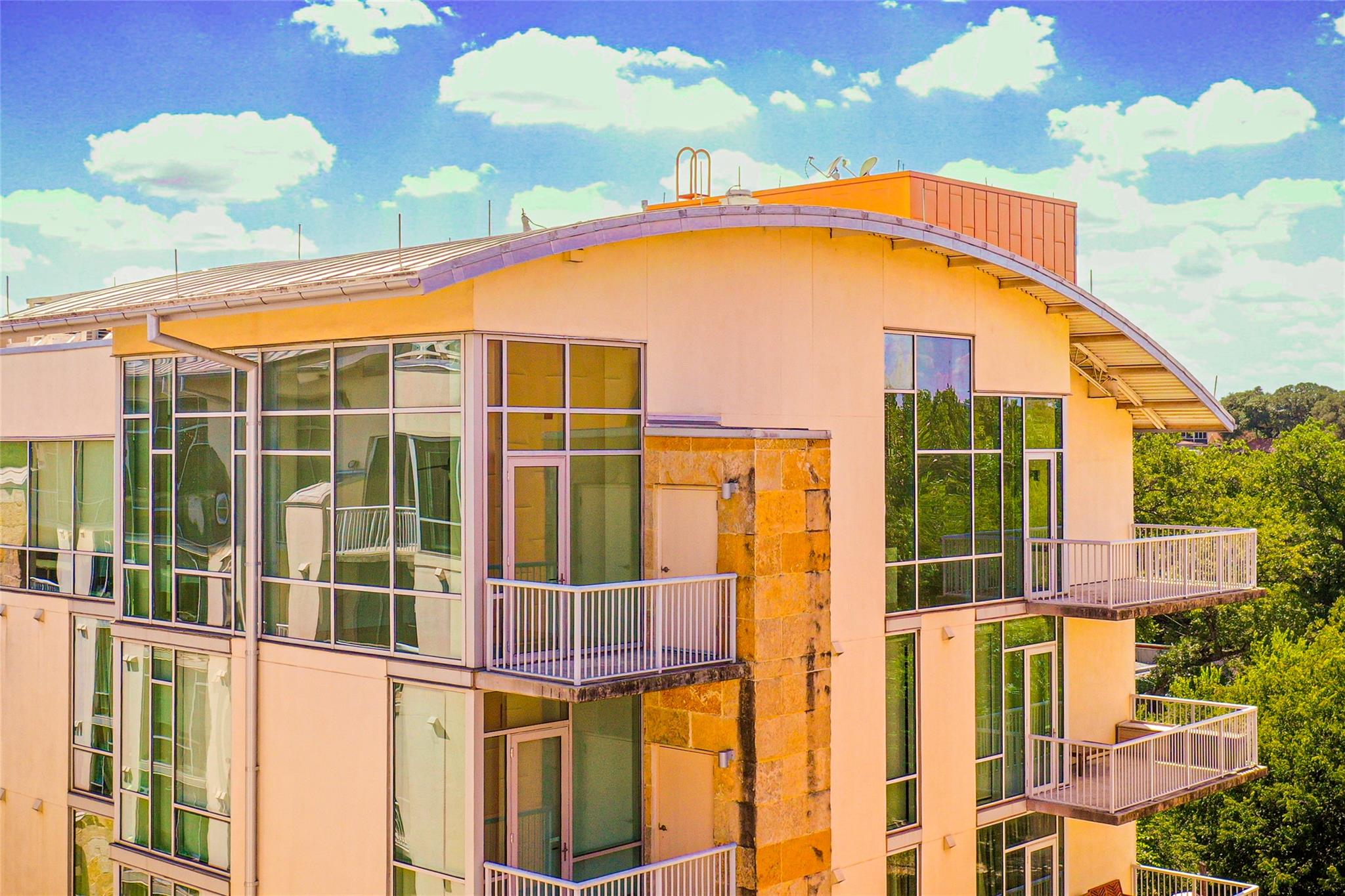 1600 Barton Springs Rd