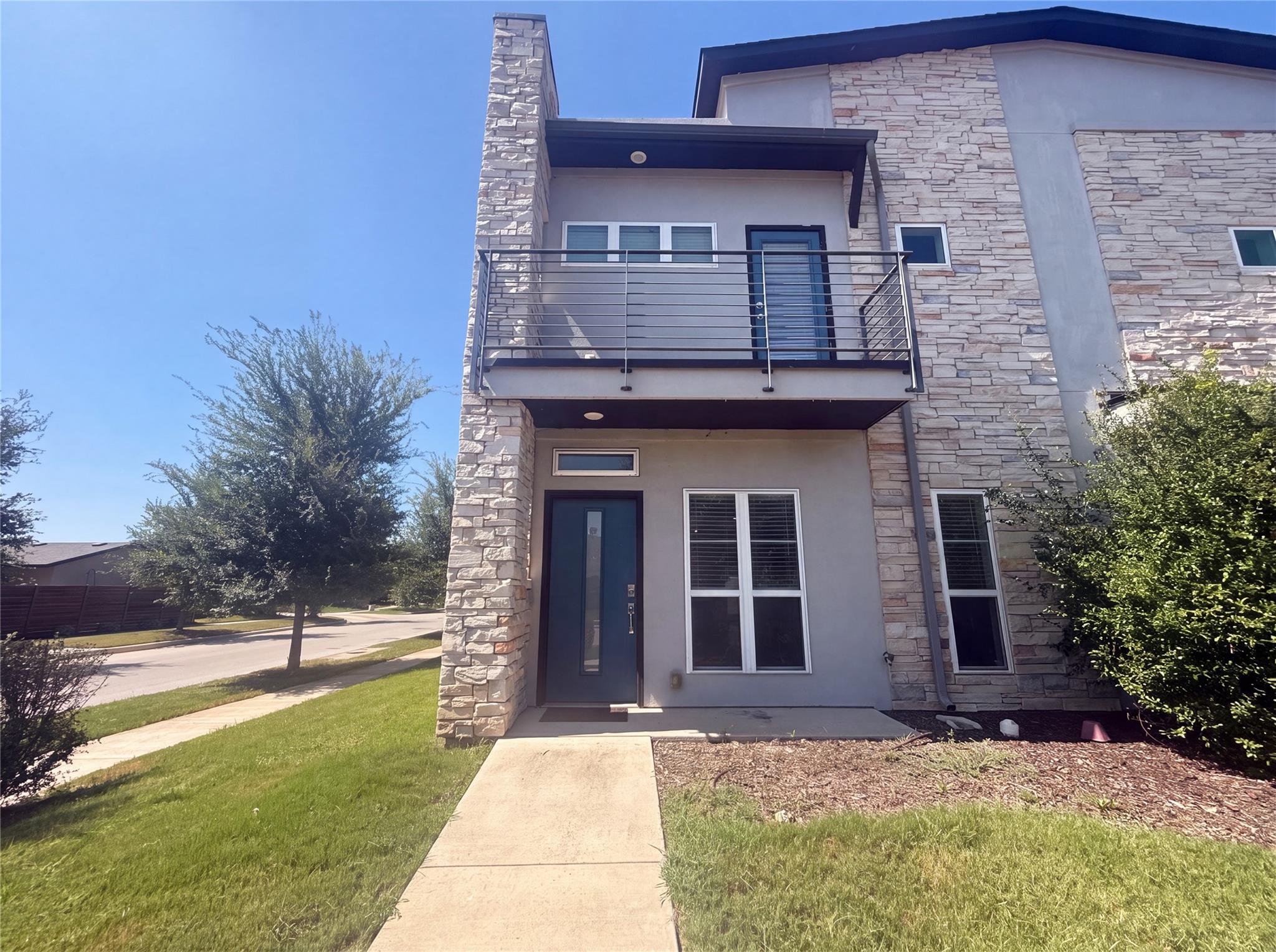 5713A Charles Merle Dr