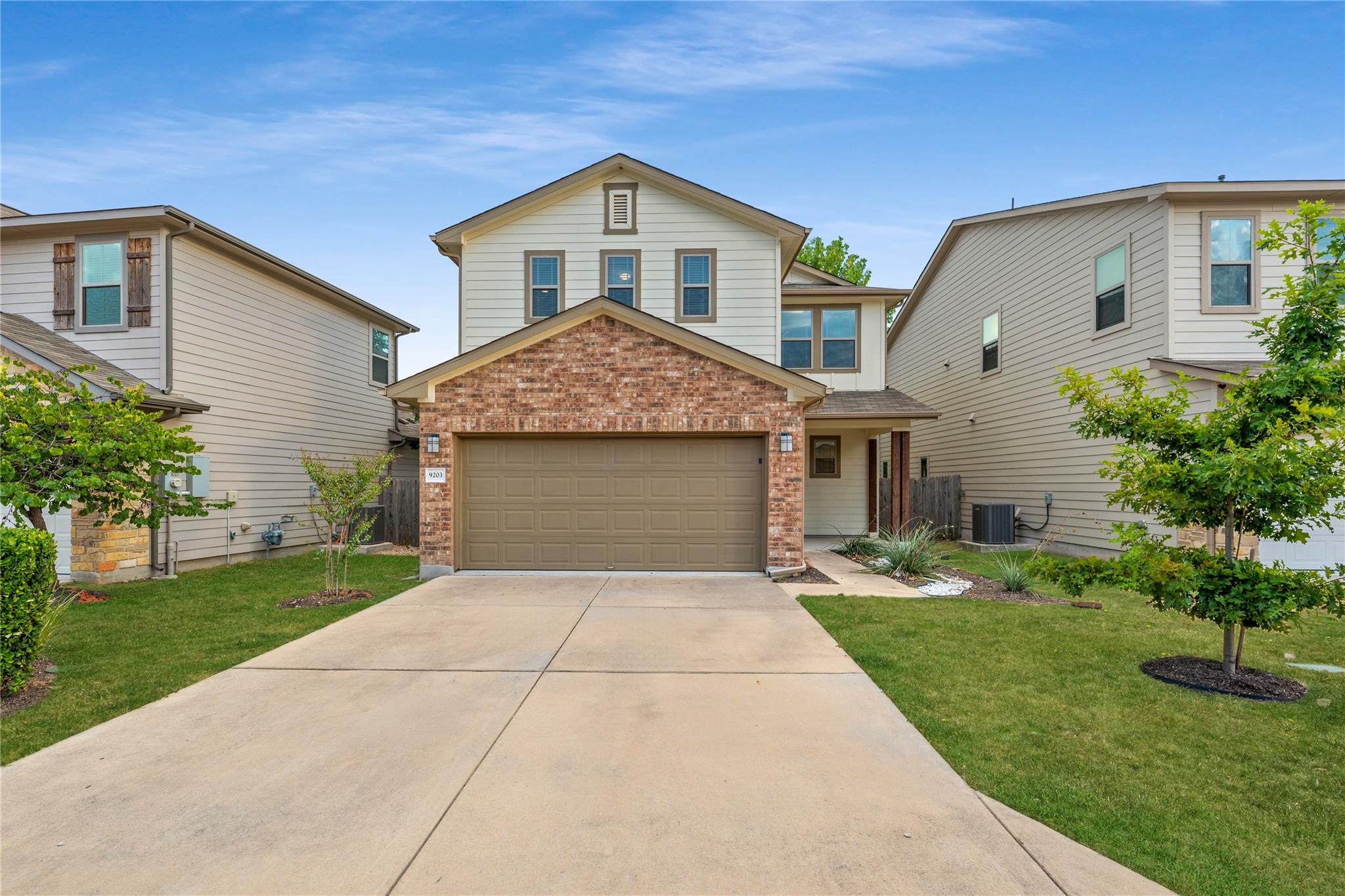 9203 Moonstone Dr