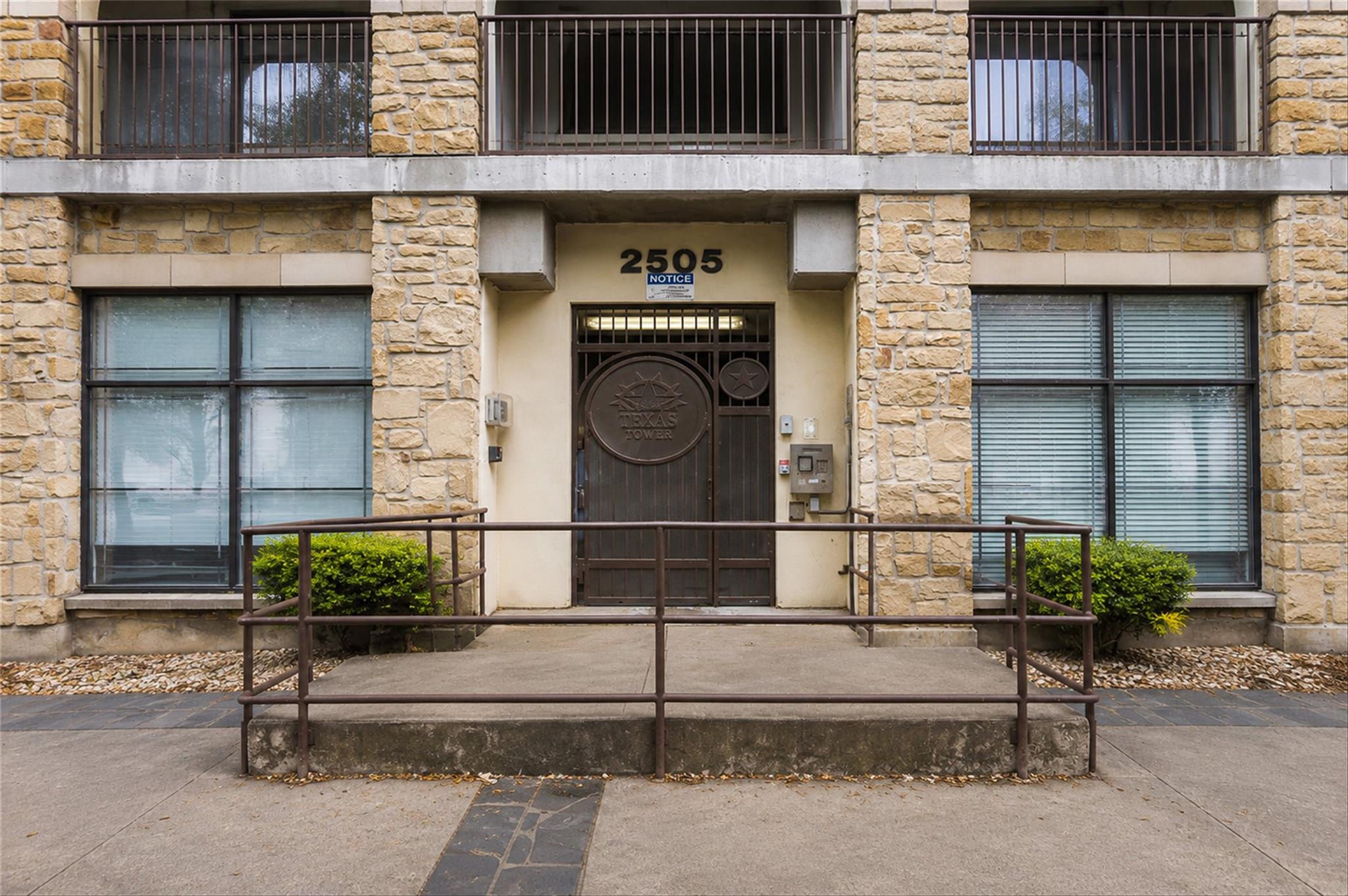 2505 San Gabriel St