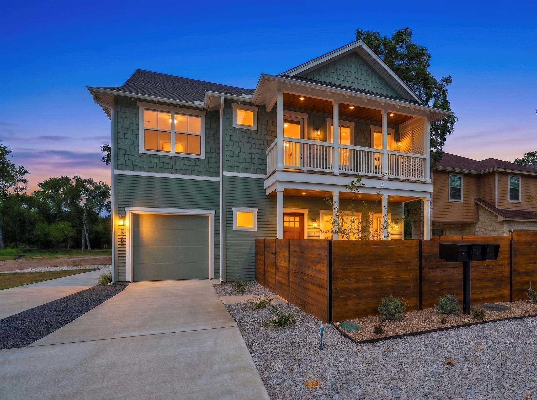 210 Mockingbird Ln