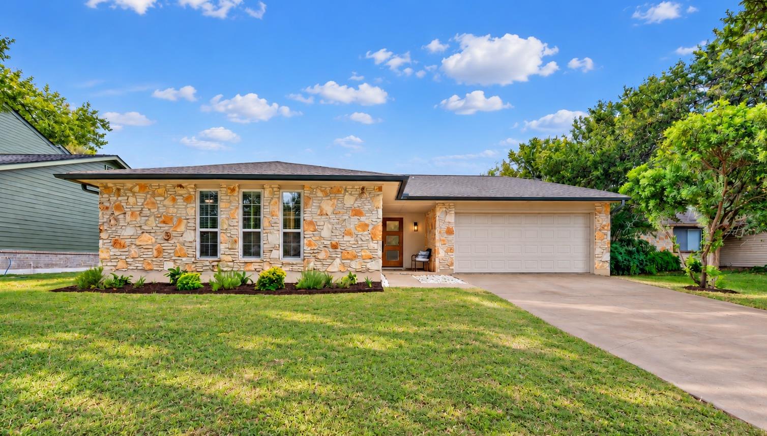 6008 Smith Oak Trl