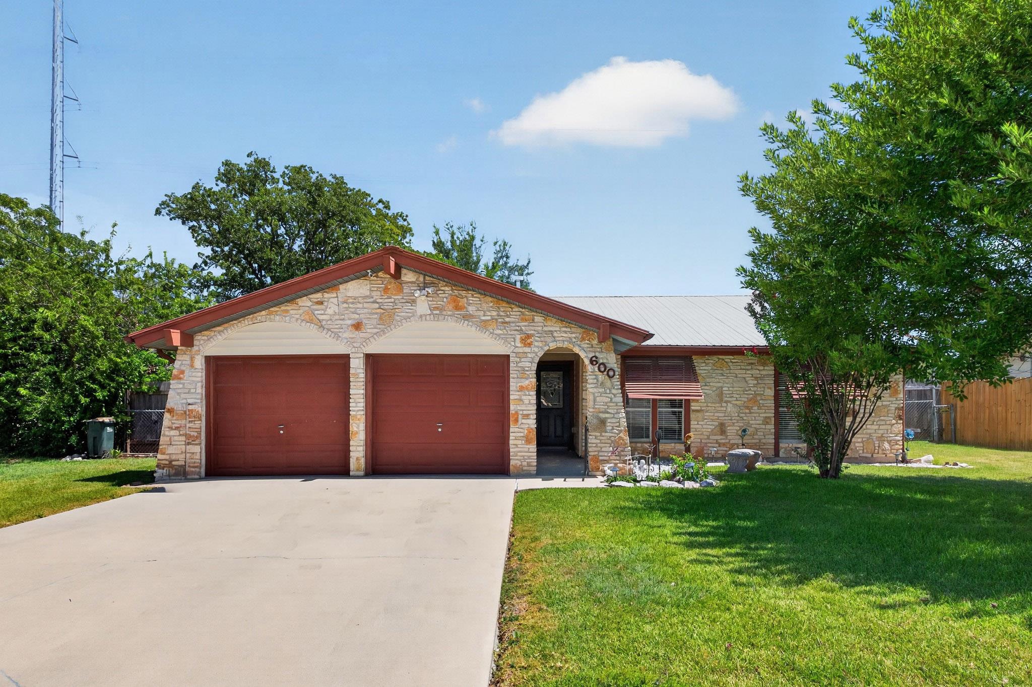 600 Central Dr