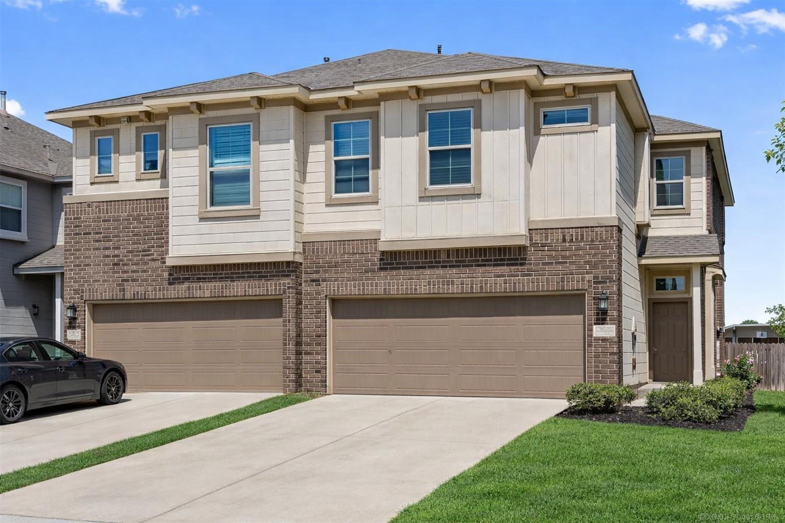 2202 Dillon Pond Ln