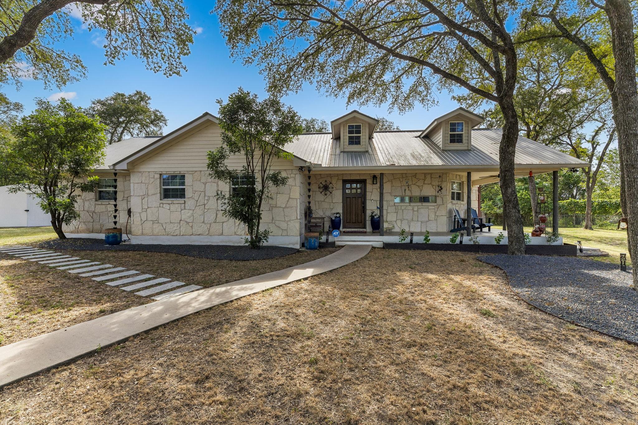 1127 Penion Dr