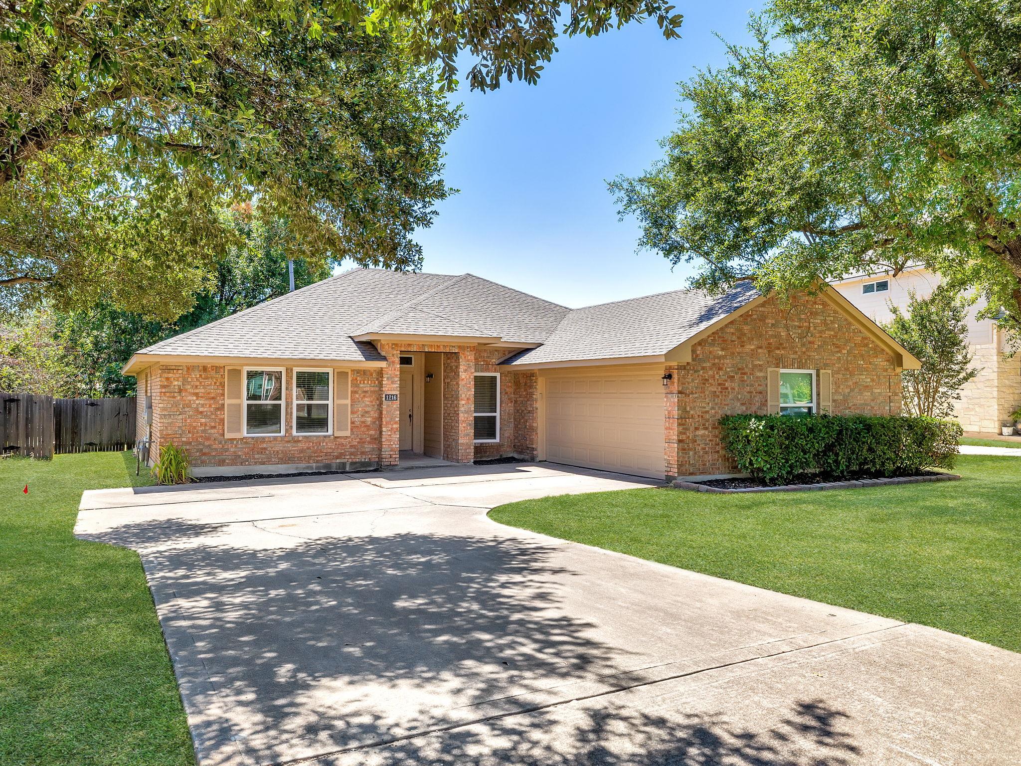 1216 Heppner Dr