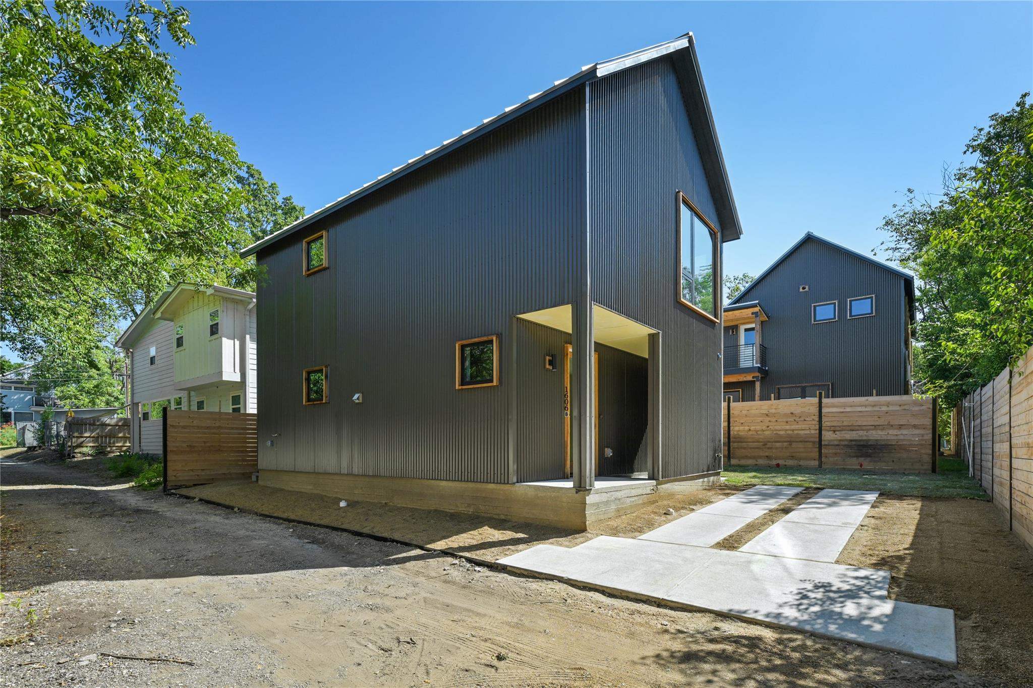 1606 Cedar Ave