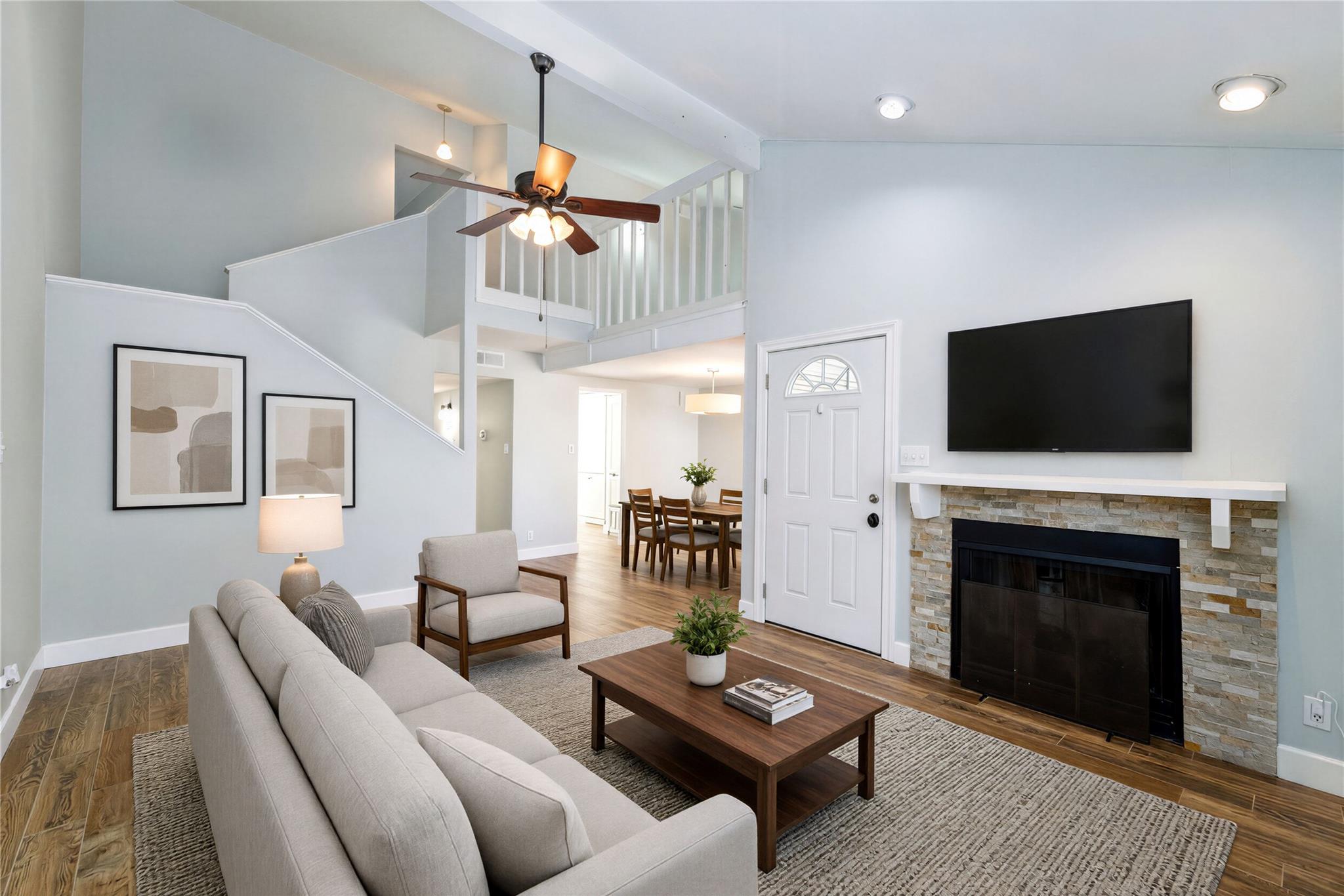 1702 Timber Ridge Dr