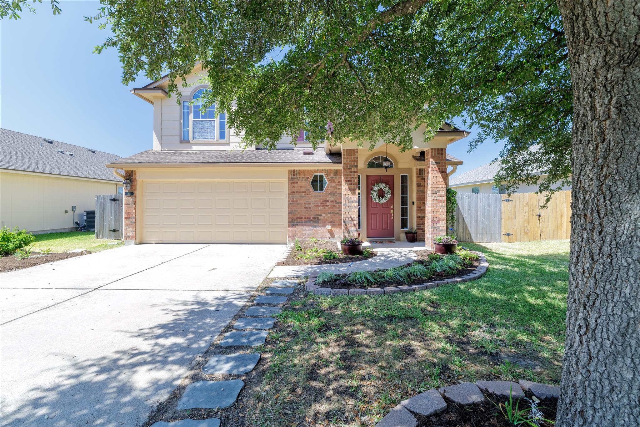204 Precipice Way
