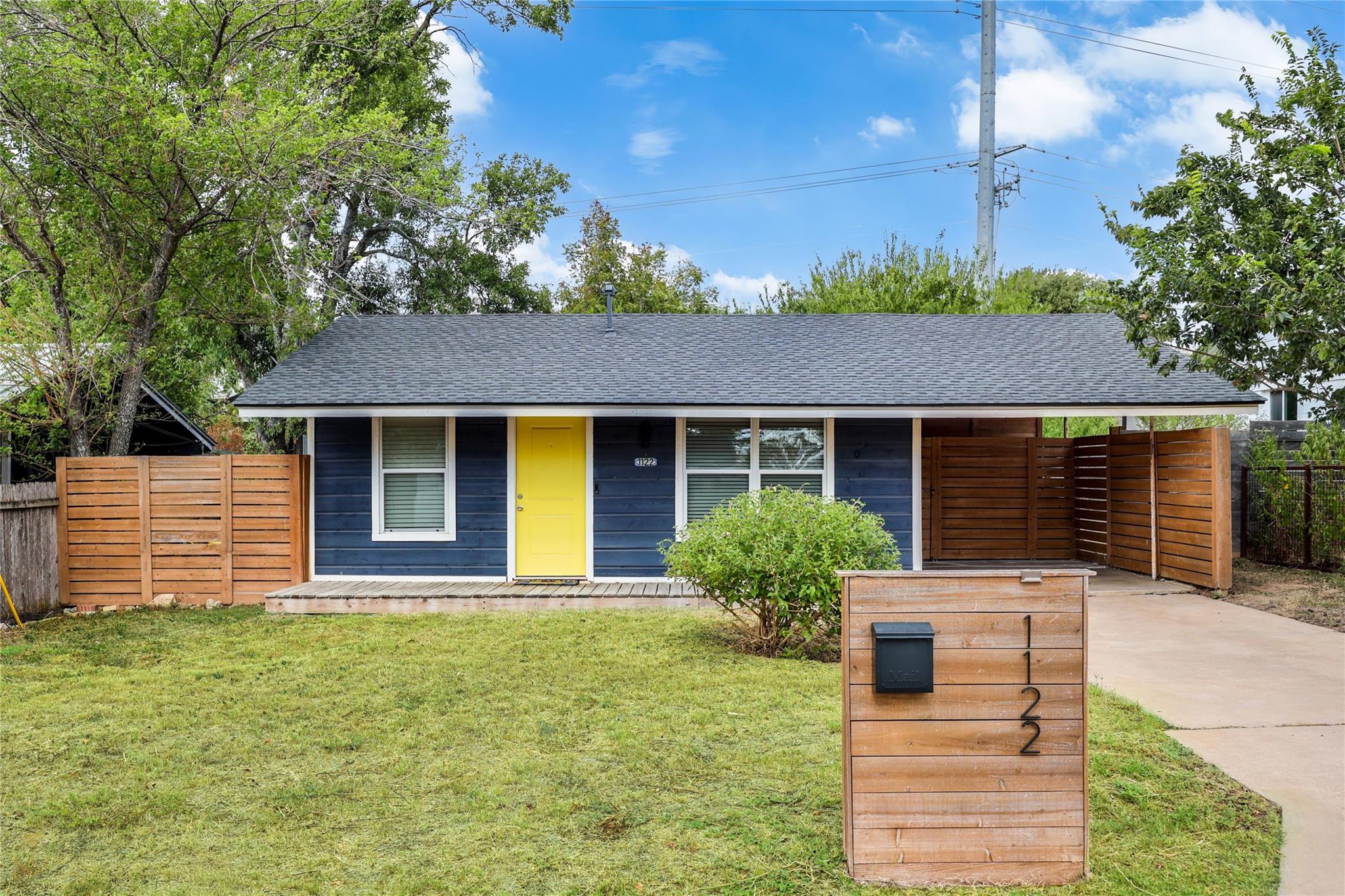 1122 Mason Ave
