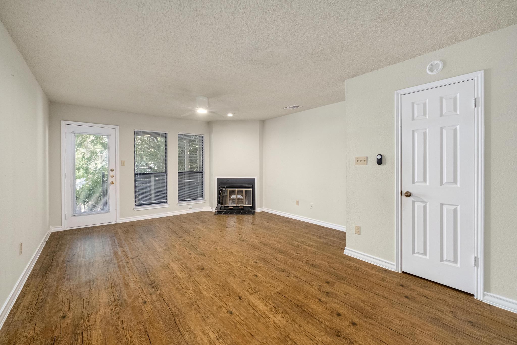 1404 Norwalk Ln