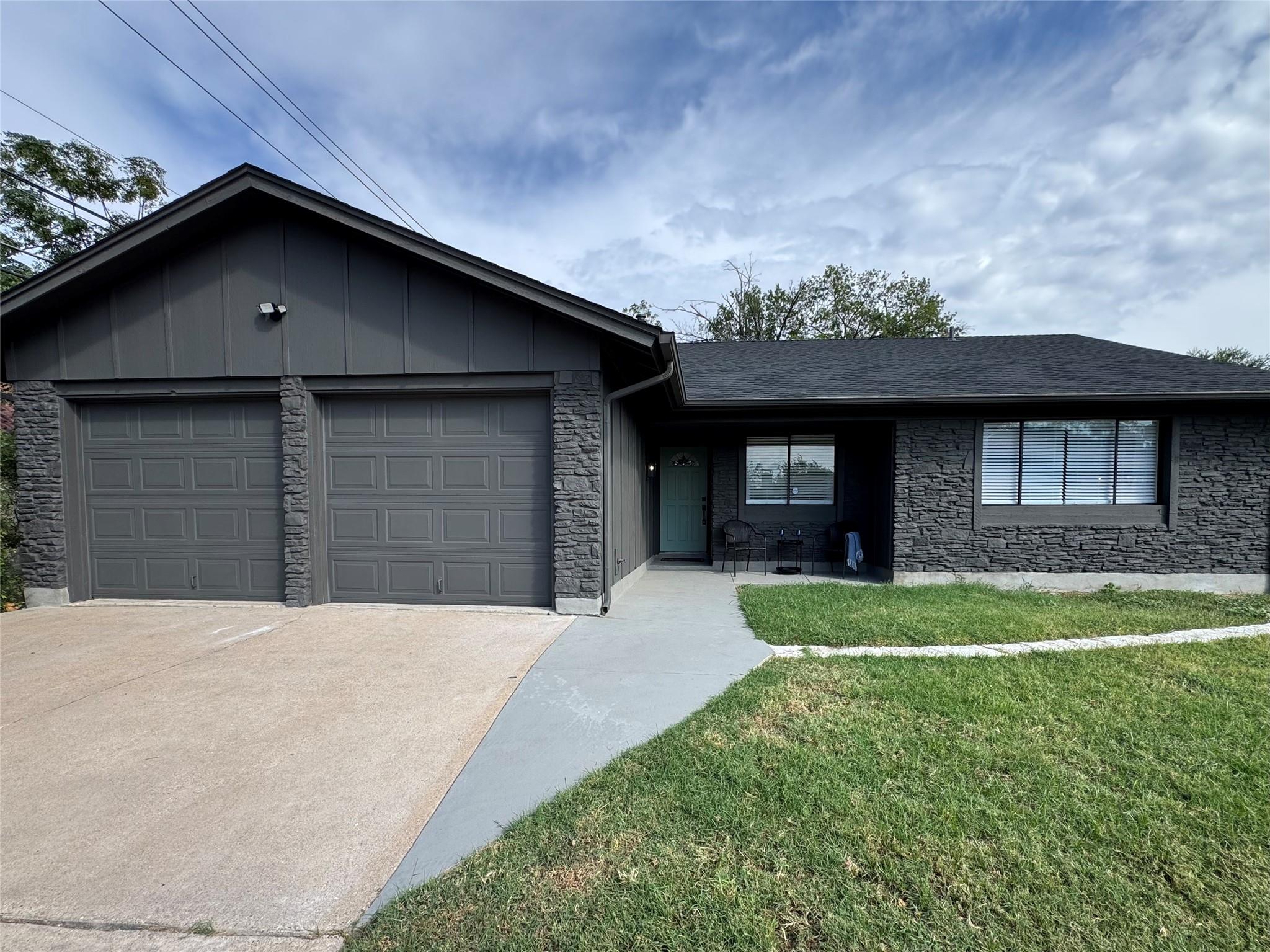 7001 Watchwood Dr